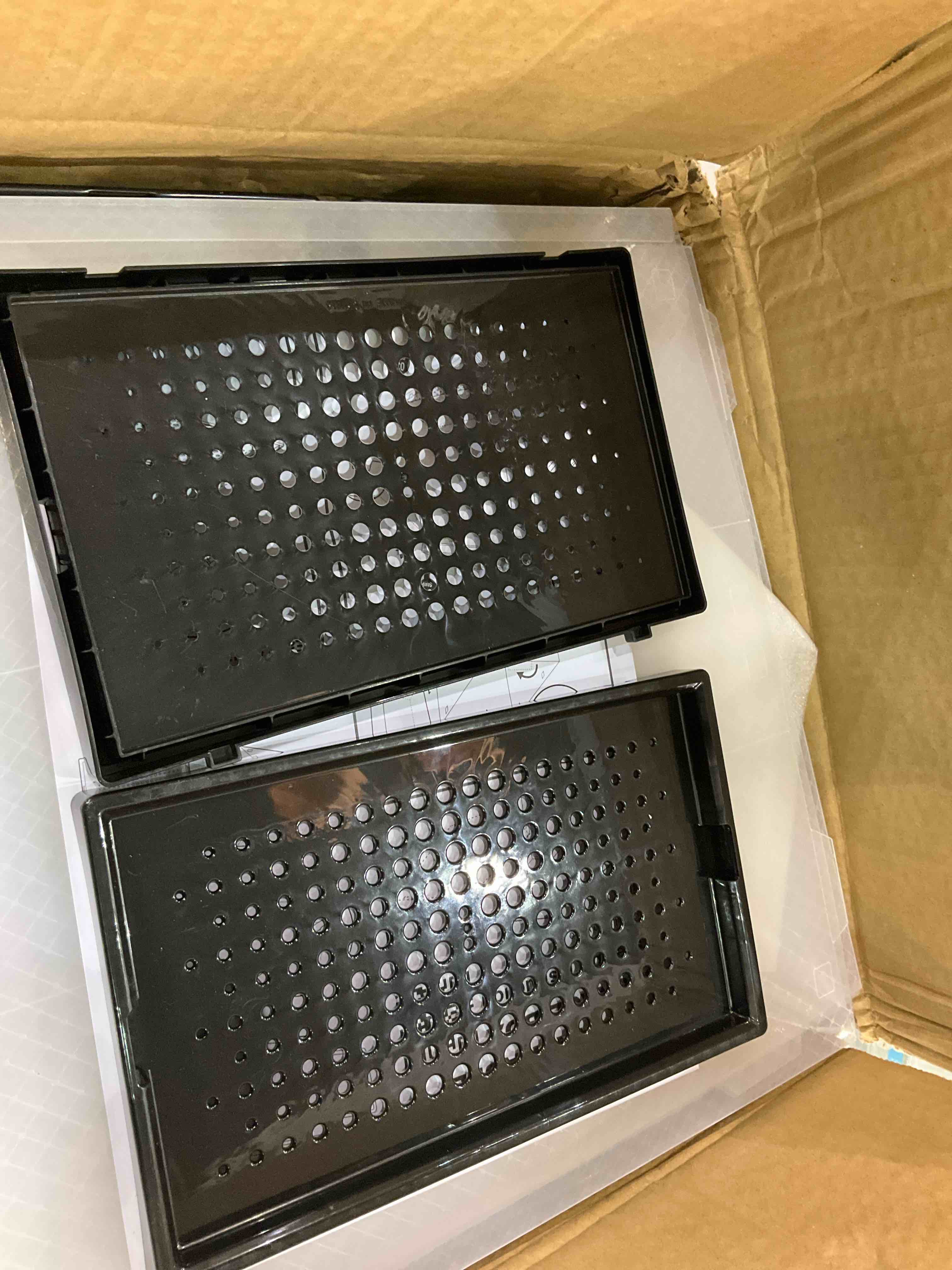 https://s3.amazonaws.com/lotting-images-prod/BargainHunt/EXS01245089_1710334453589.jpeg