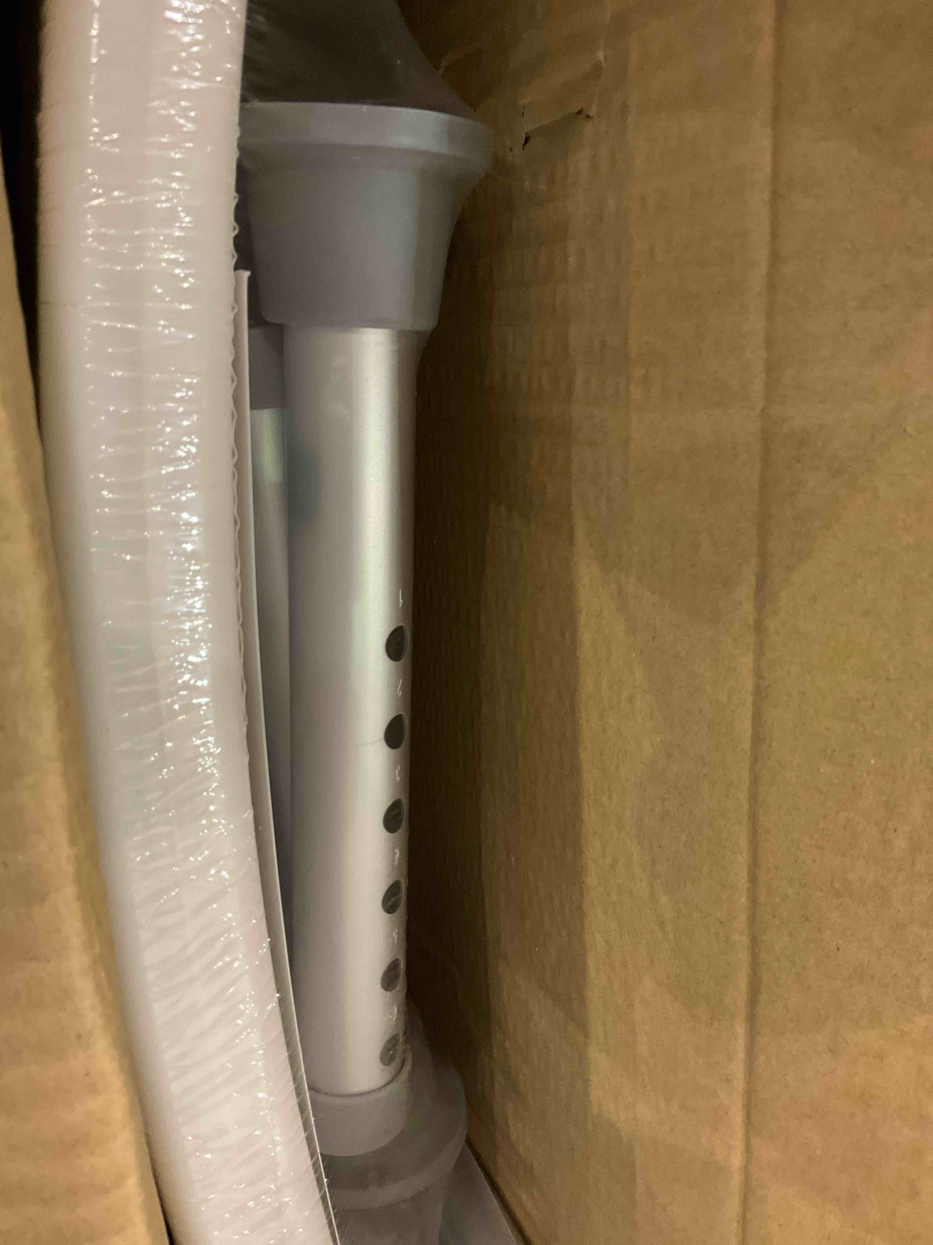 https://s3.amazonaws.com/lotting-images-prod/BargainHunt/EXS01245192_1710419529882.jpeg