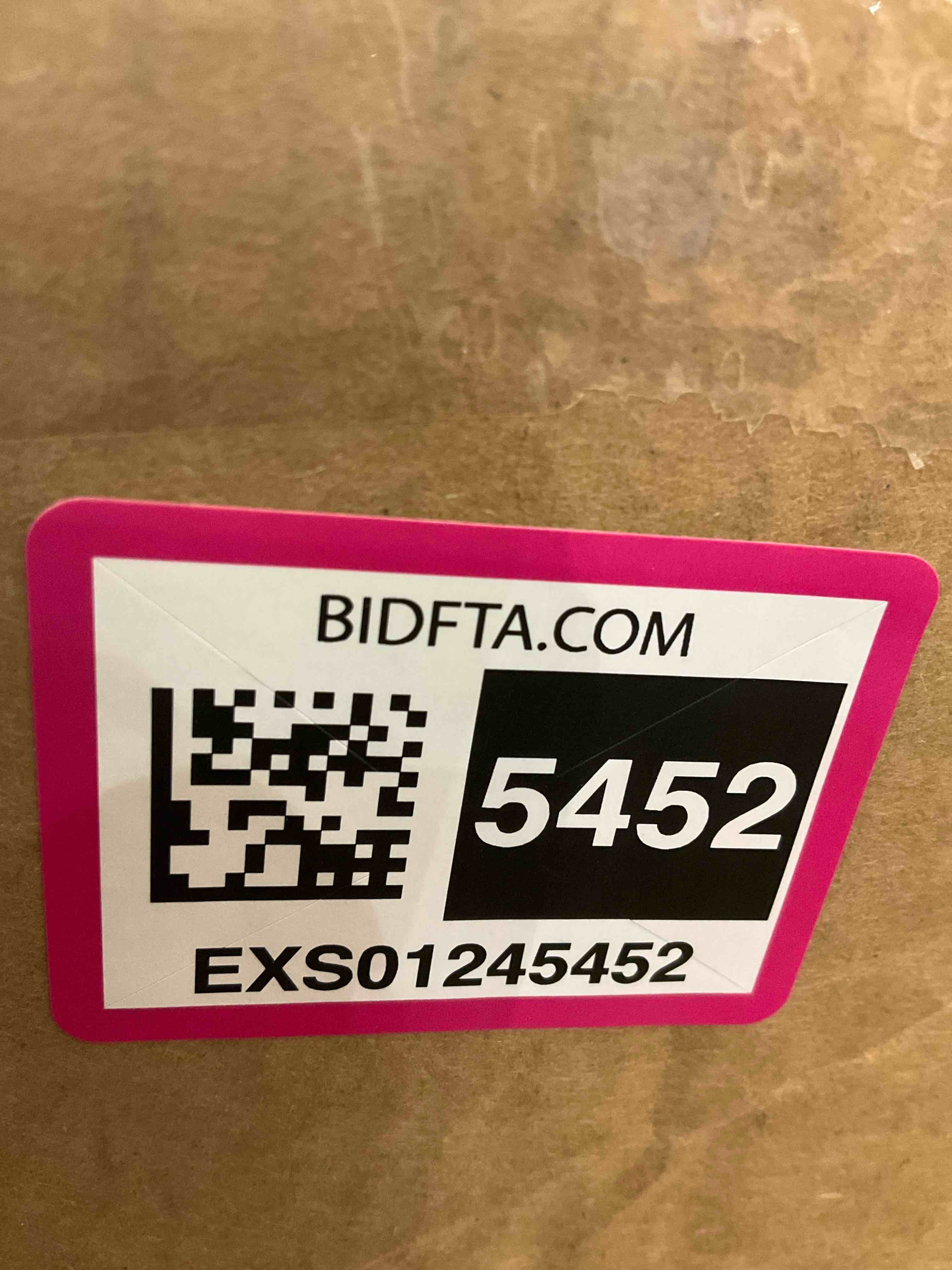 https://s3.amazonaws.com/lotting-images-prod/BargainHunt/EXS01245452_1710783020232.jpeg
