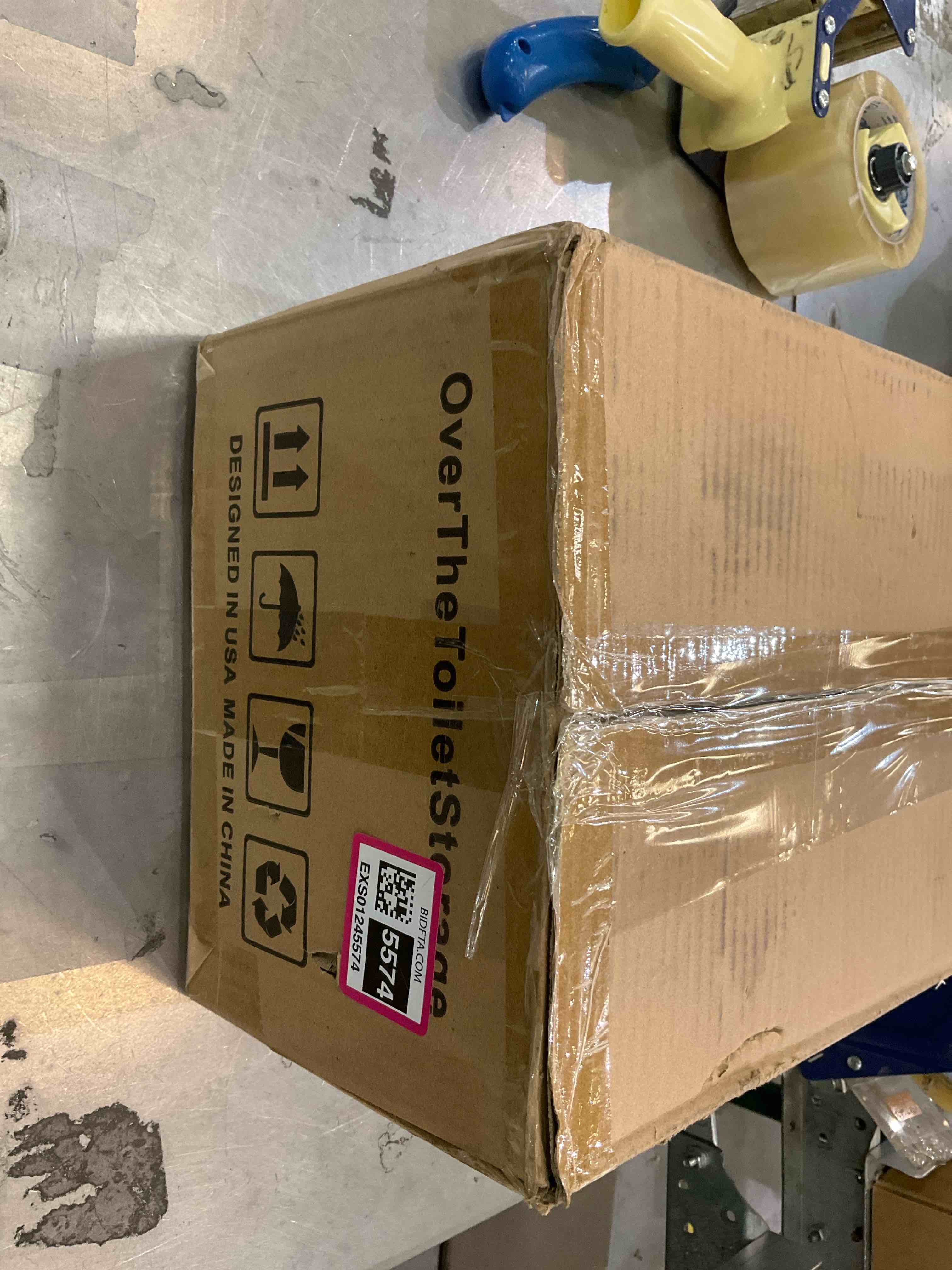 https://s3.amazonaws.com/lotting-images-prod/BargainHunt/EXS01245574_1711559175504.jpeg