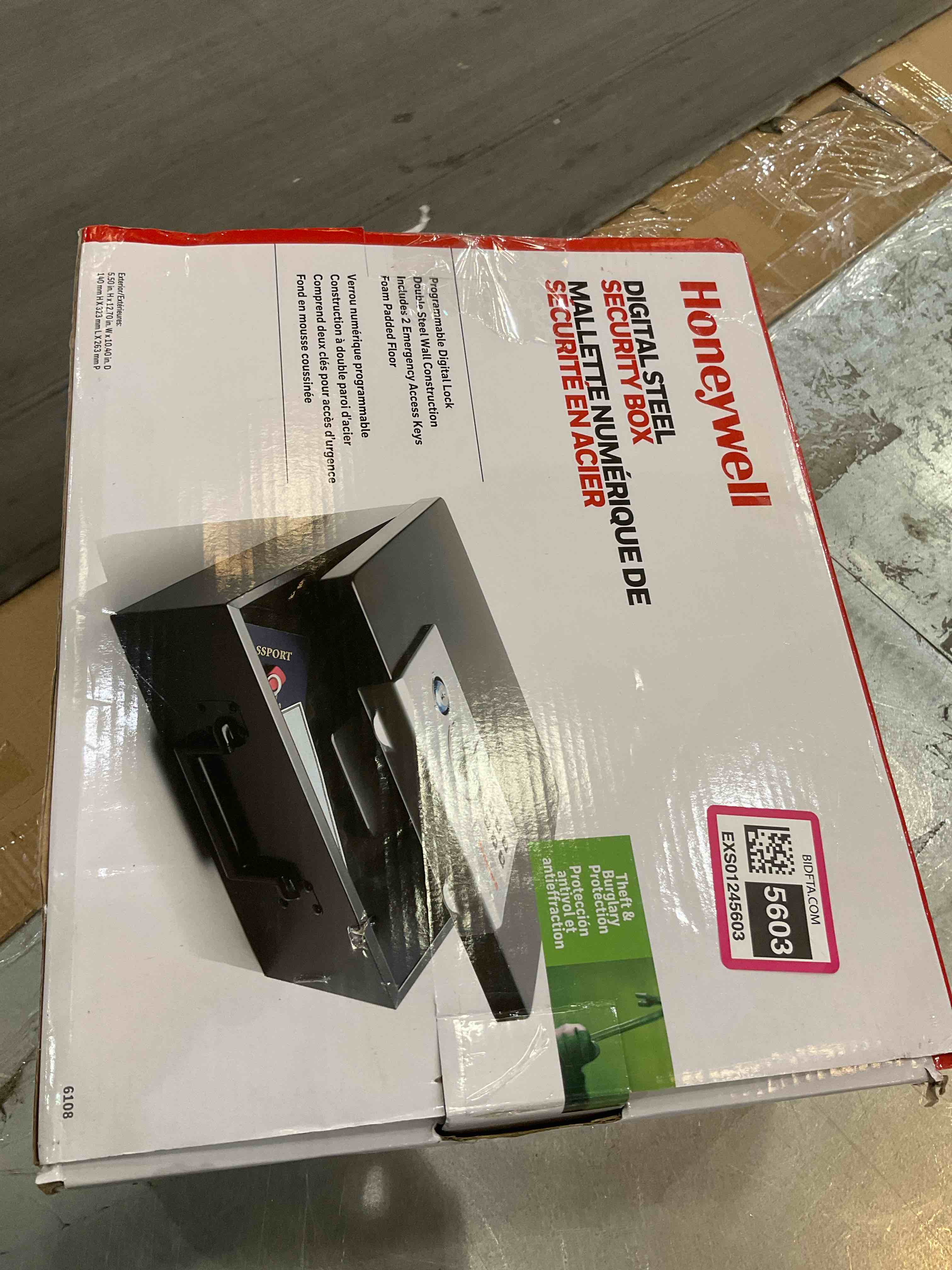 https://s3.amazonaws.com/lotting-images-prod/BargainHunt/EXS01245603_1711564169592.jpeg