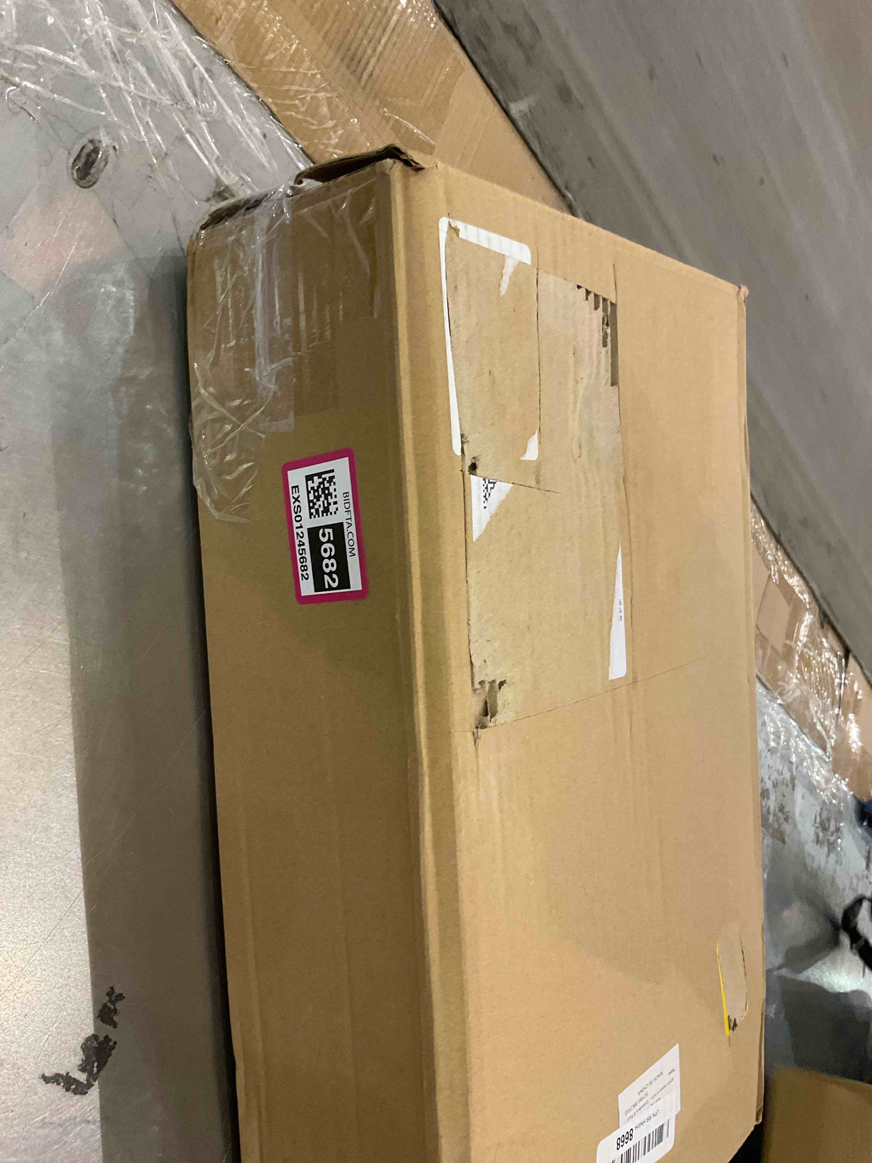 https://s3.amazonaws.com/lotting-images-prod/BargainHunt/EXS01245682_1711632705509.jpeg