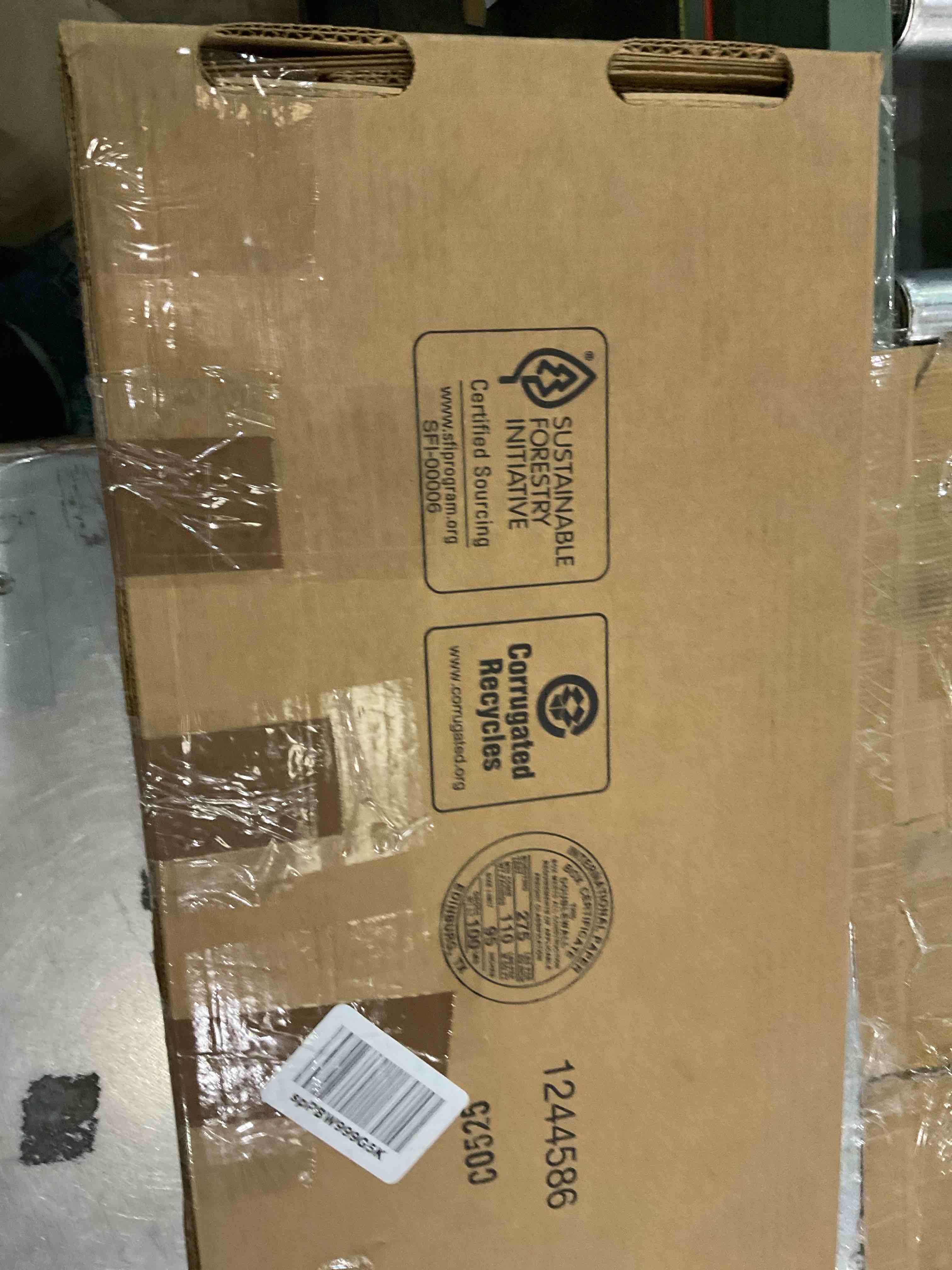 https://s3.amazonaws.com/lotting-images-prod/BargainHunt/EXS01245826_1711716817837.jpeg