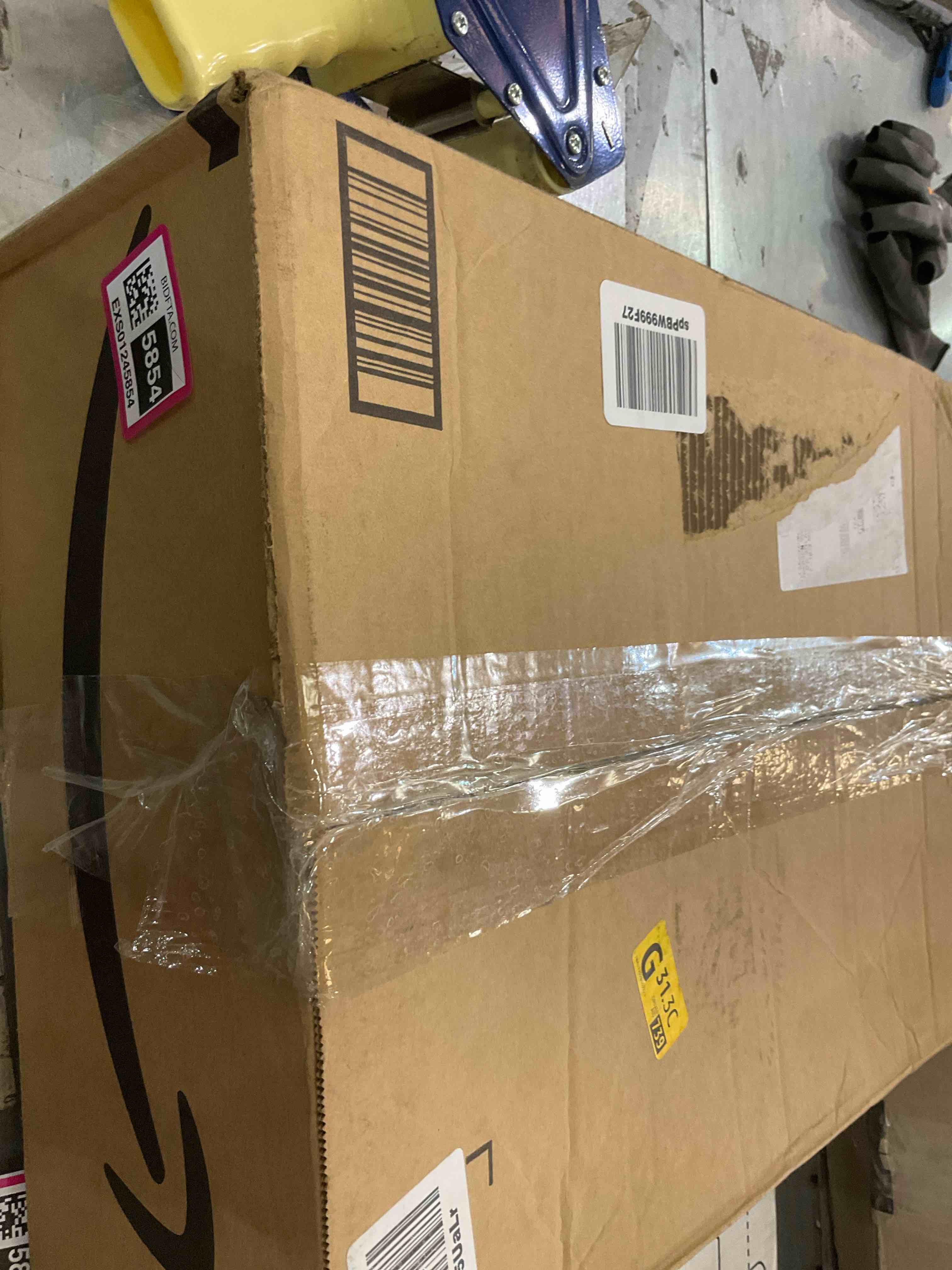 https://s3.amazonaws.com/lotting-images-prod/BargainHunt/EXS01245854_1711723967648.jpeg