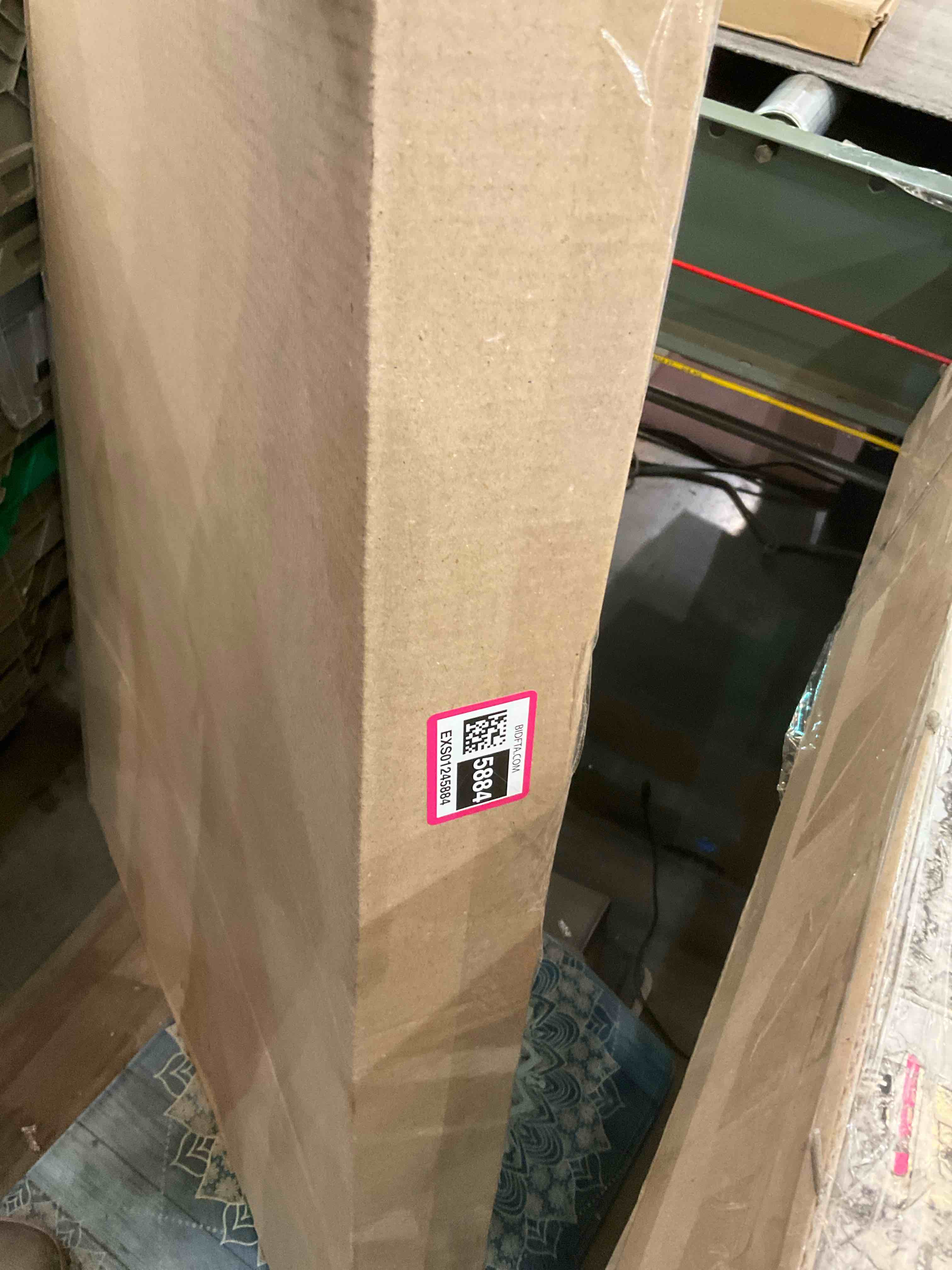 https://s3.amazonaws.com/lotting-images-prod/BargainHunt/EXS01245884_1711731359531.jpeg