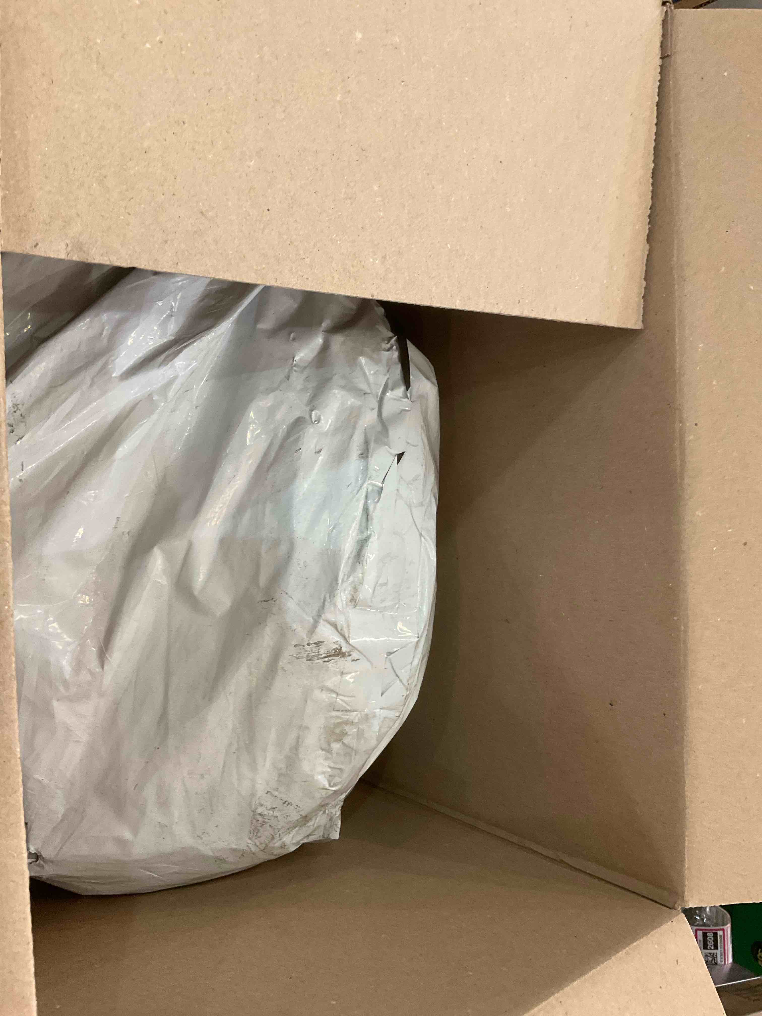 https://s3.amazonaws.com/lotting-images-prod/BargainHunt/EXS01245887_1711731901086.jpeg