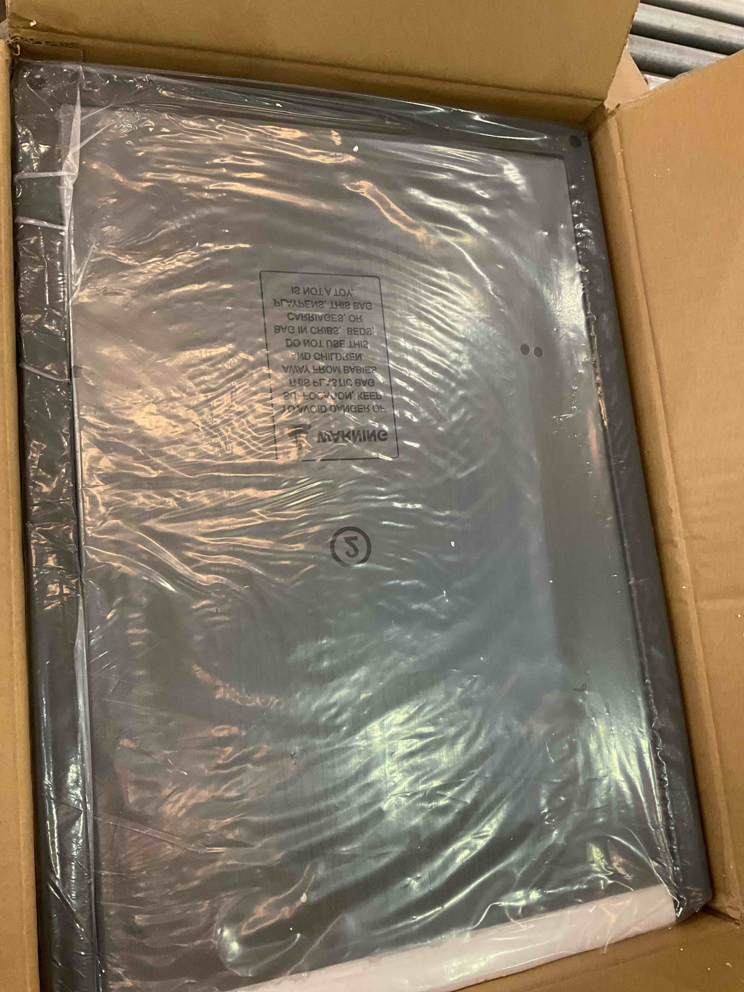 https://s3.amazonaws.com/lotting-images-prod/BargainHunt/EXS01246030_1710183302507.jpeg