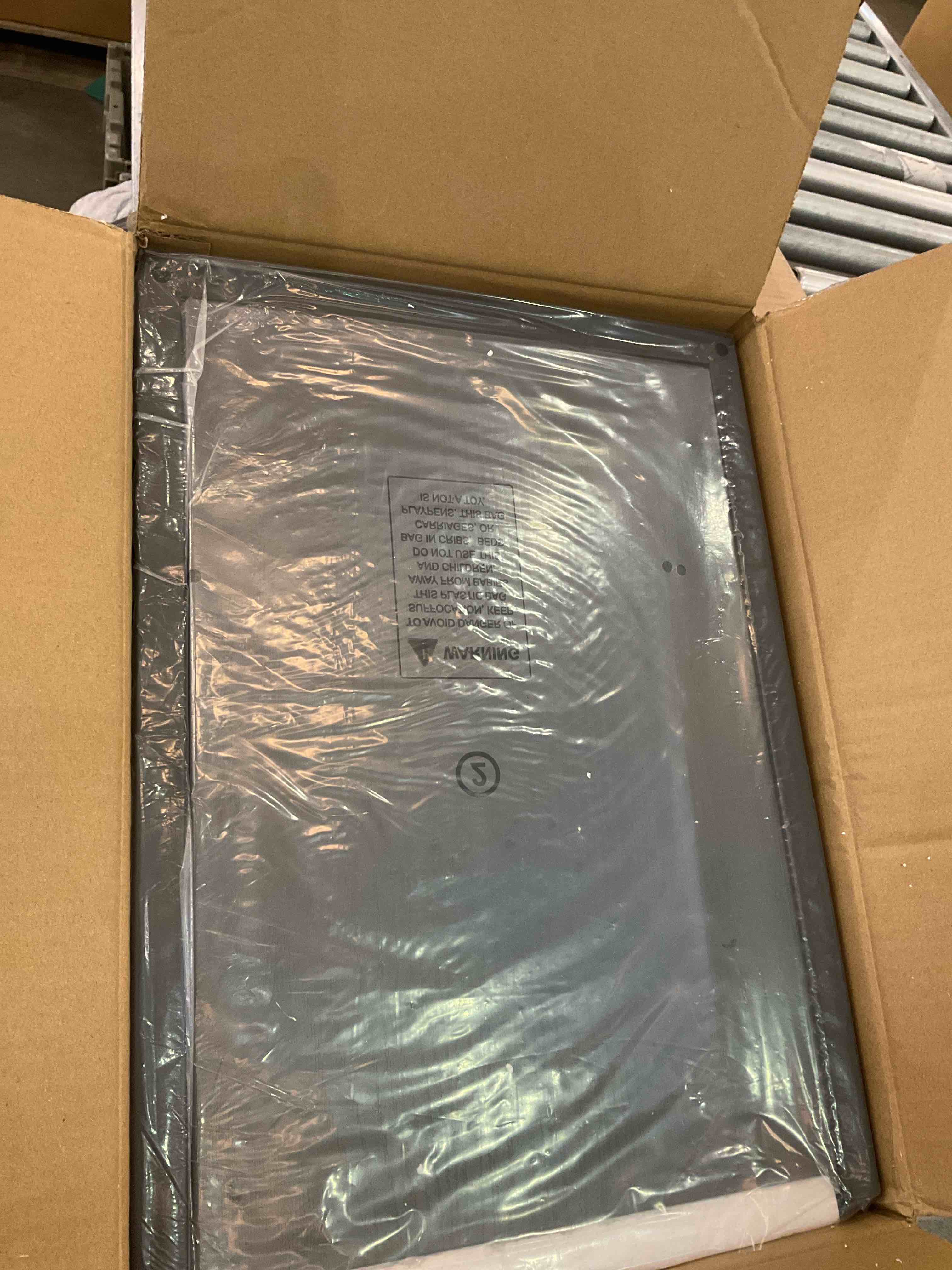 https://s3.amazonaws.com/lotting-images-prod/BargainHunt/EXS01246030_1710183303868.jpeg