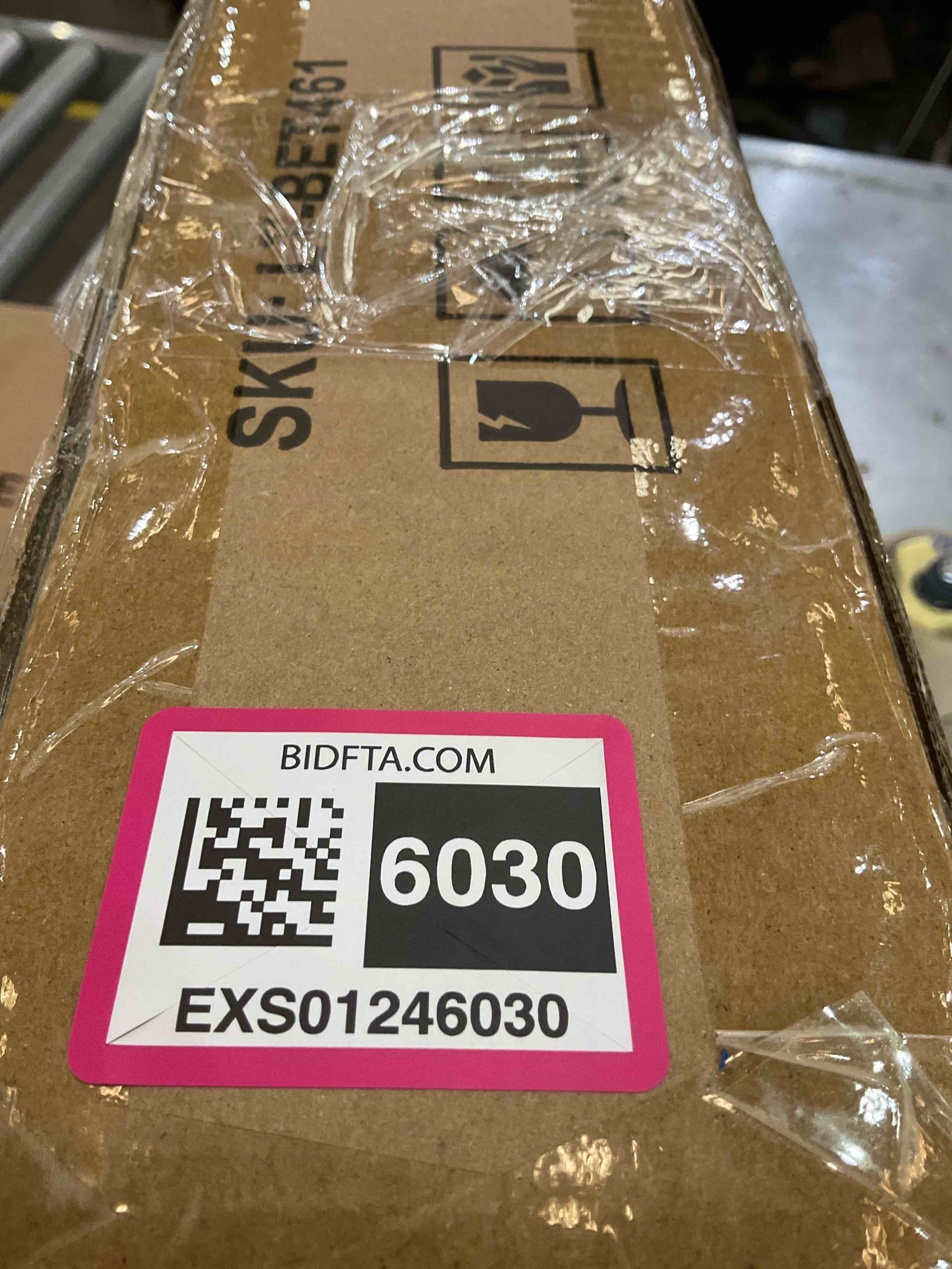 https://s3.amazonaws.com/lotting-images-prod/BargainHunt/EXS01246030_1710183326740.jpeg