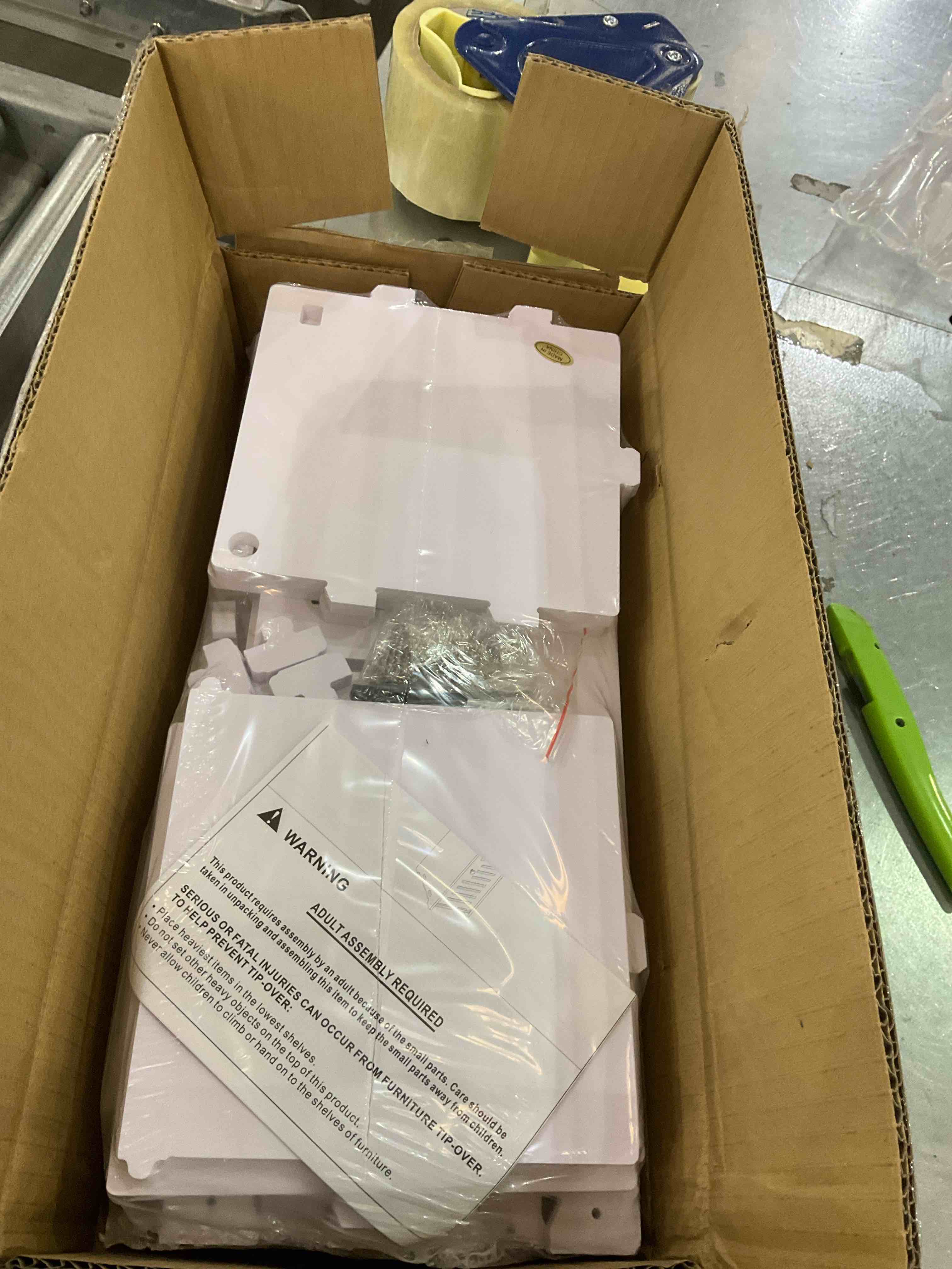 https://s3.amazonaws.com/lotting-images-prod/BargainHunt/EXS01246108_1710251975383.jpeg