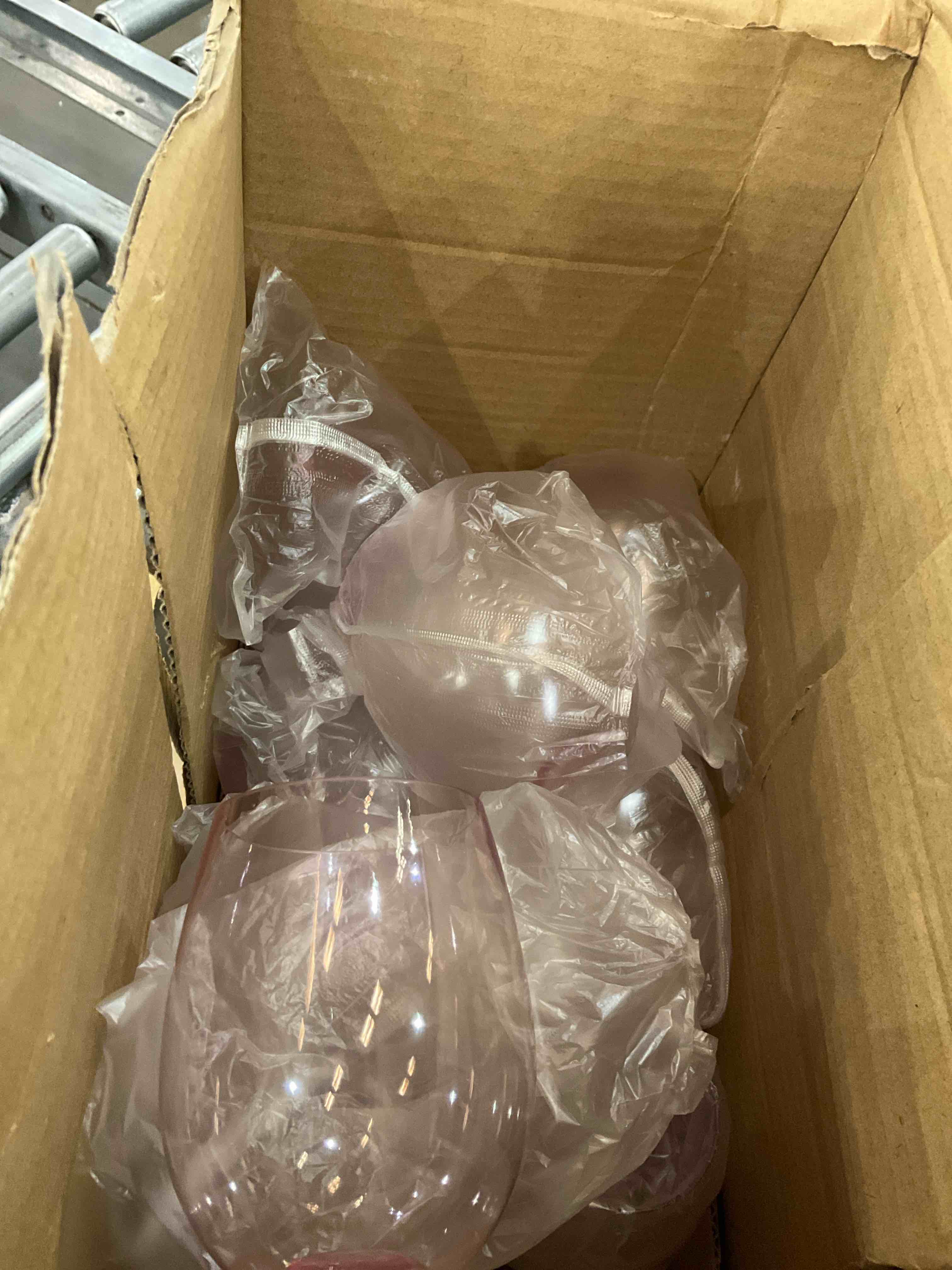 https://s3.amazonaws.com/lotting-images-prod/BargainHunt/EXS01246110_1710252223339.jpeg