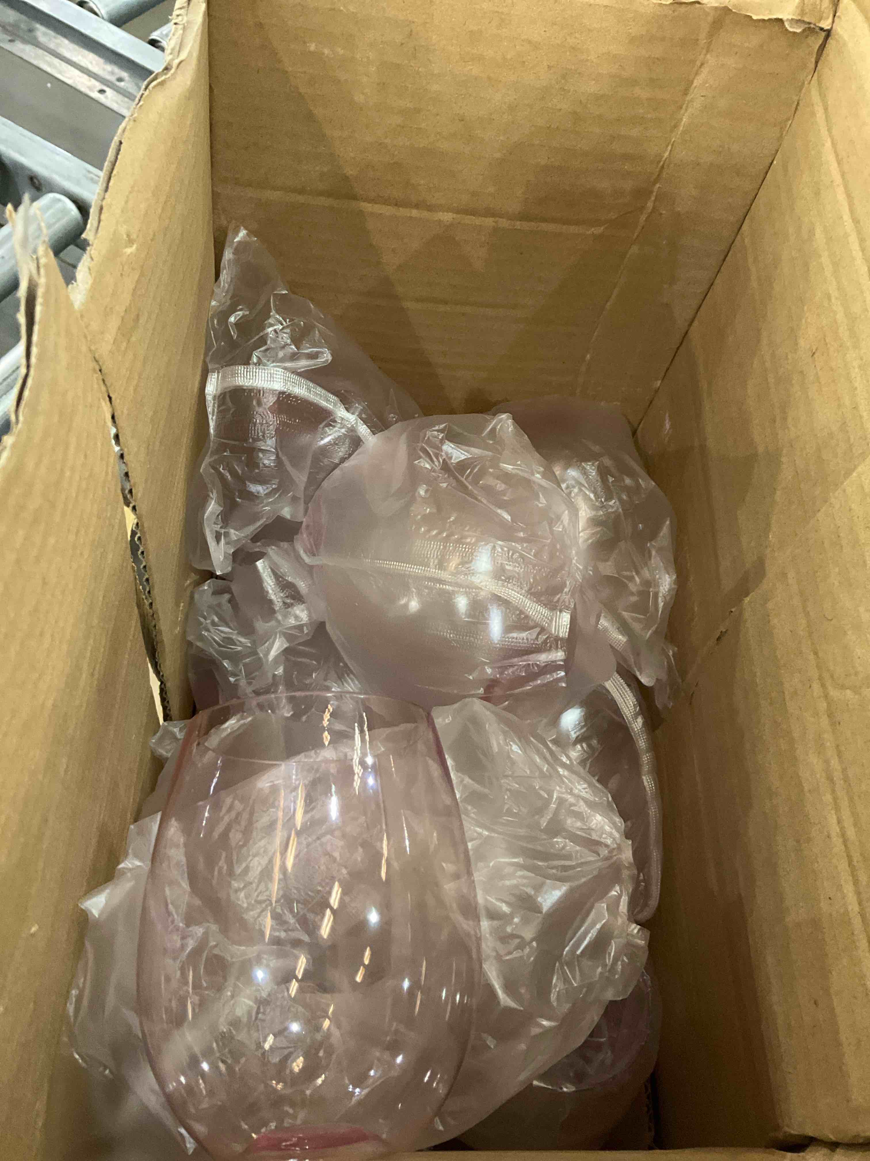 https://s3.amazonaws.com/lotting-images-prod/BargainHunt/EXS01246110_1710252224389.jpeg