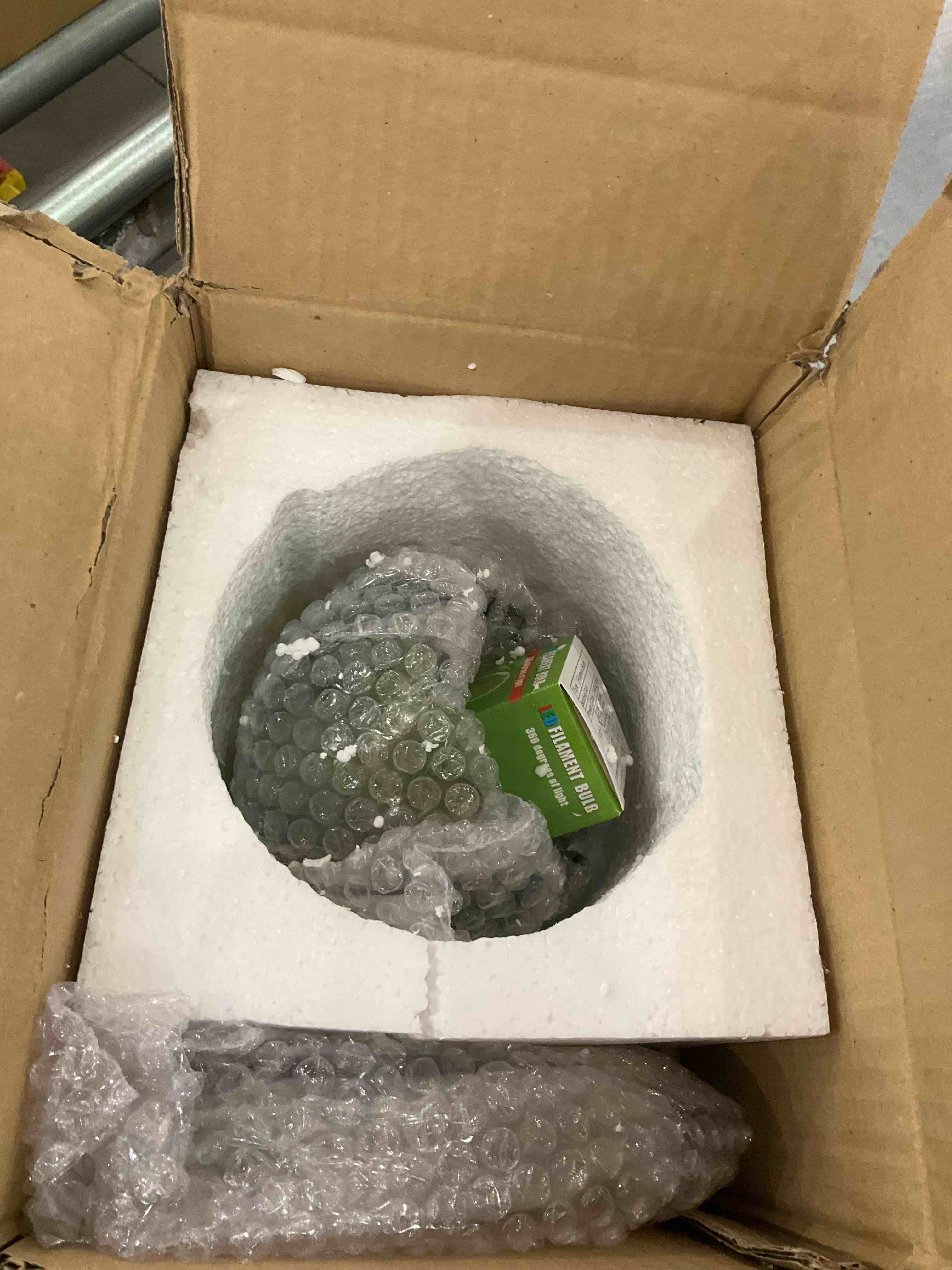 https://s3.amazonaws.com/lotting-images-prod/BargainHunt/EXS01246113_1710252648248.jpeg