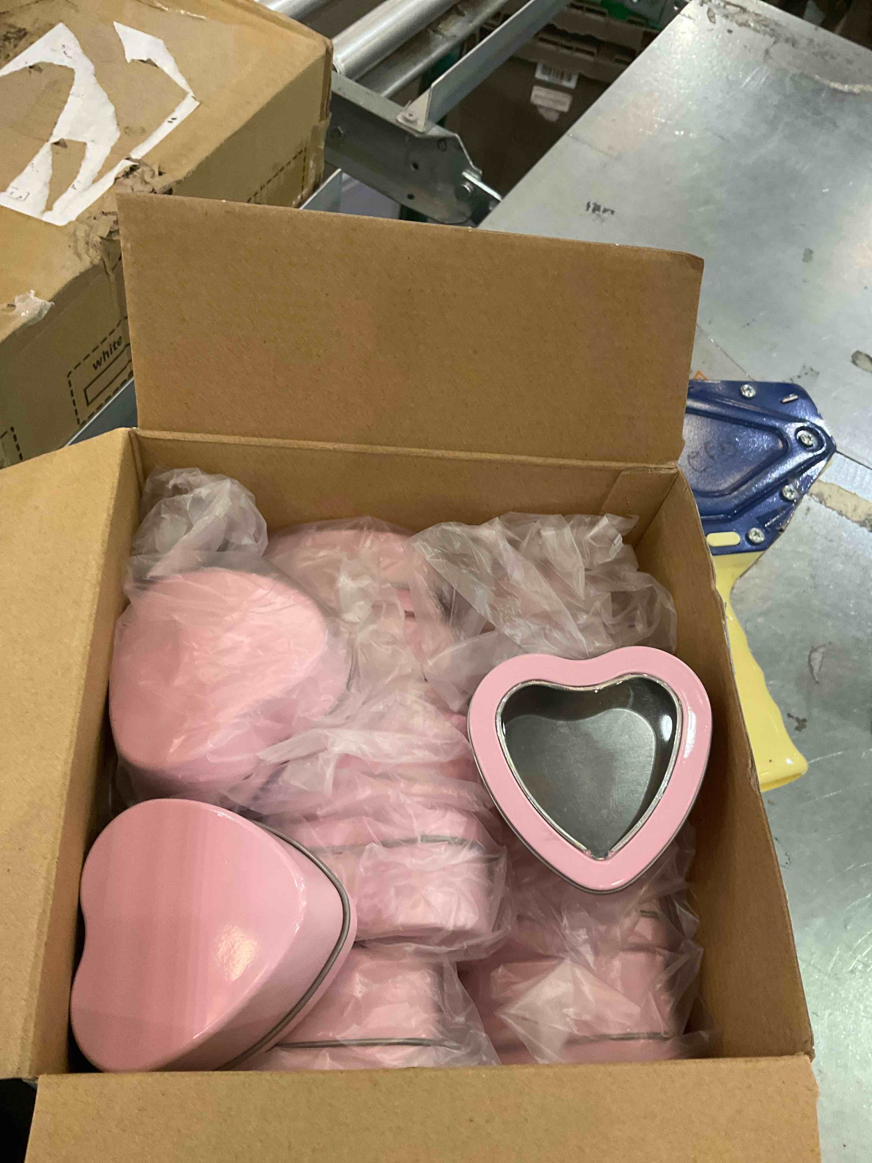 https://s3.amazonaws.com/lotting-images-prod/BargainHunt/EXS01246166_1710261555788.jpeg