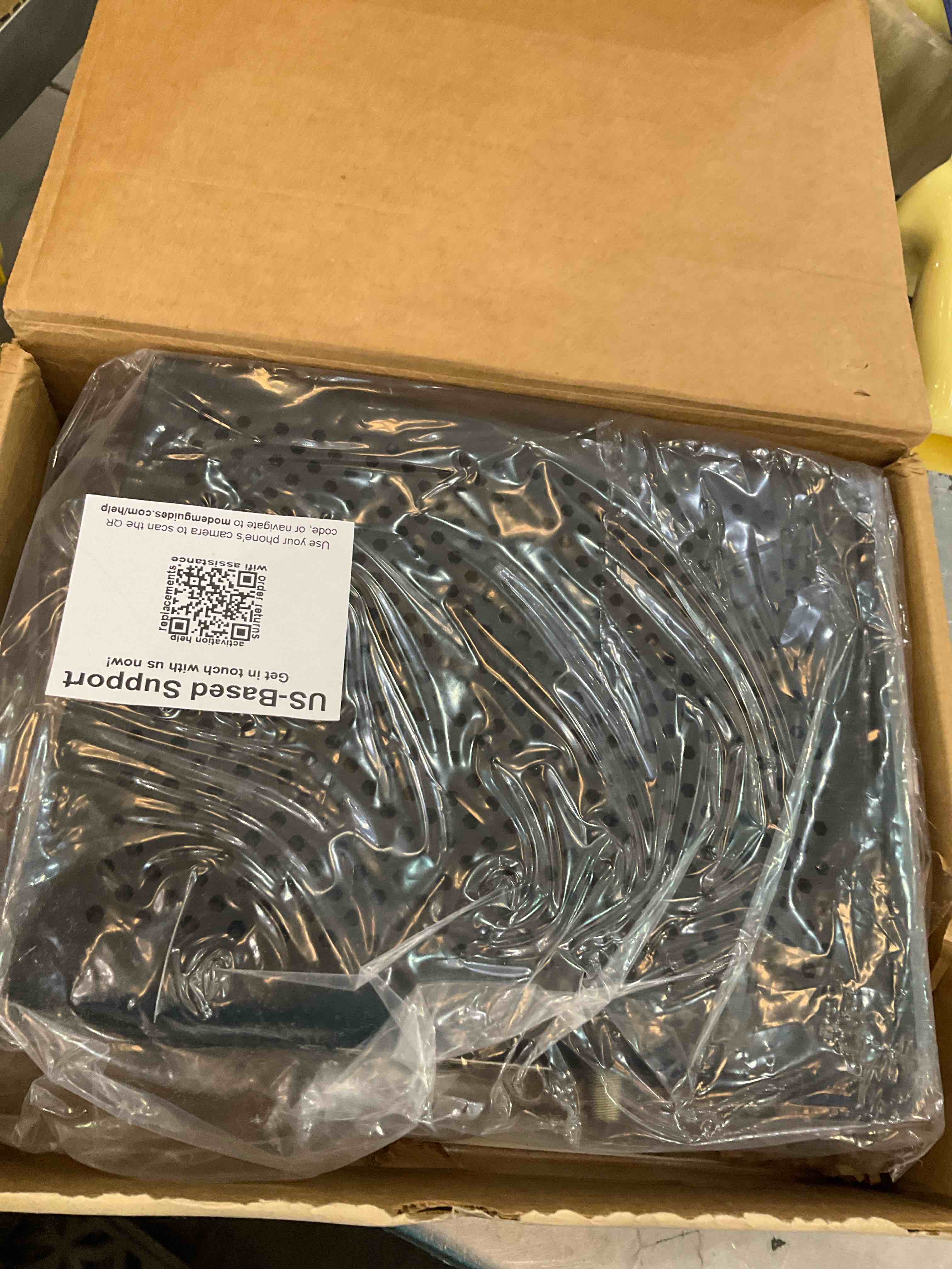 https://s3.amazonaws.com/lotting-images-prod/BargainHunt/EXS01246167_1710261638763.jpeg