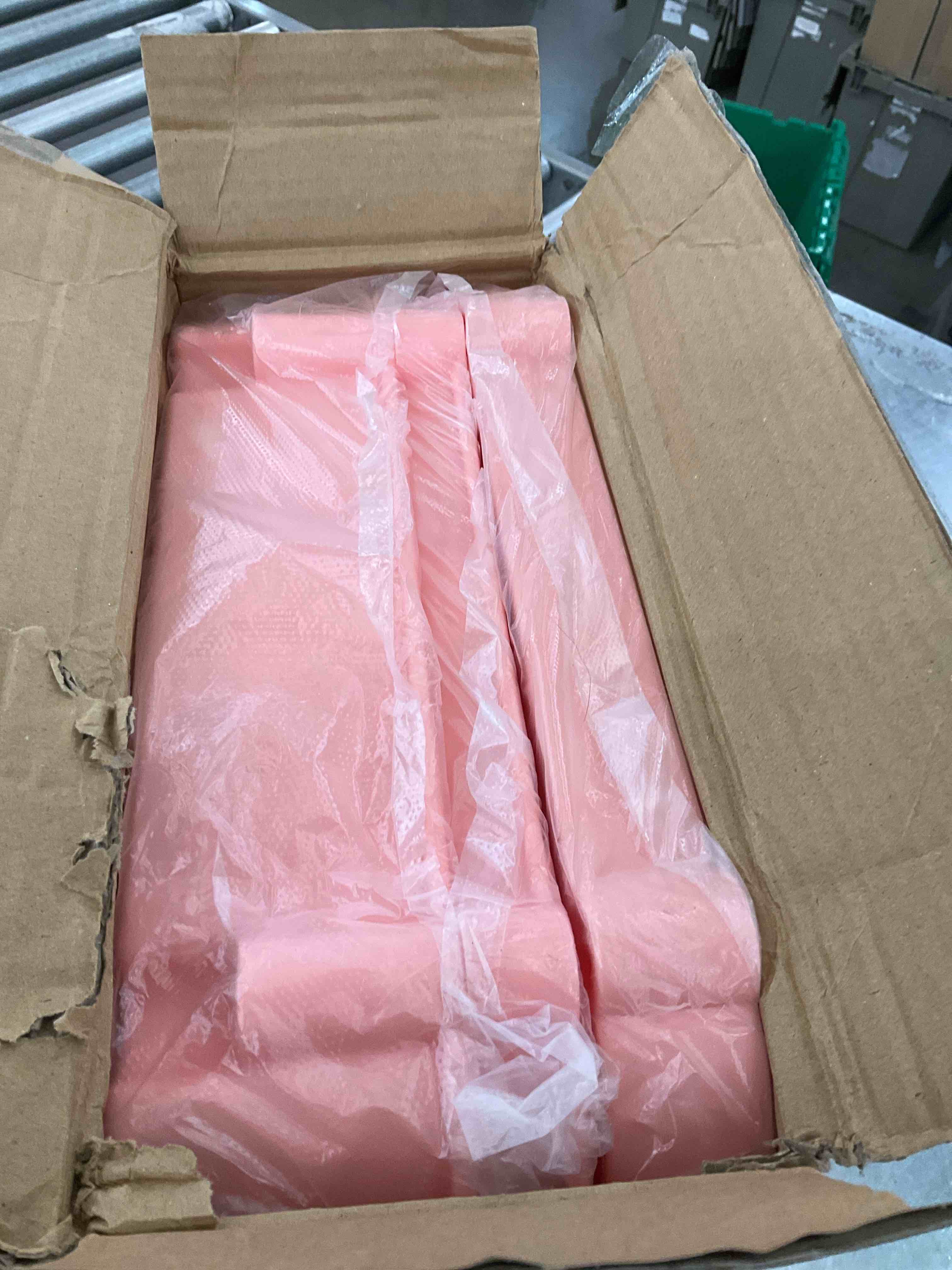 https://s3.amazonaws.com/lotting-images-prod/BargainHunt/EXS01246170_1710261850148.jpeg