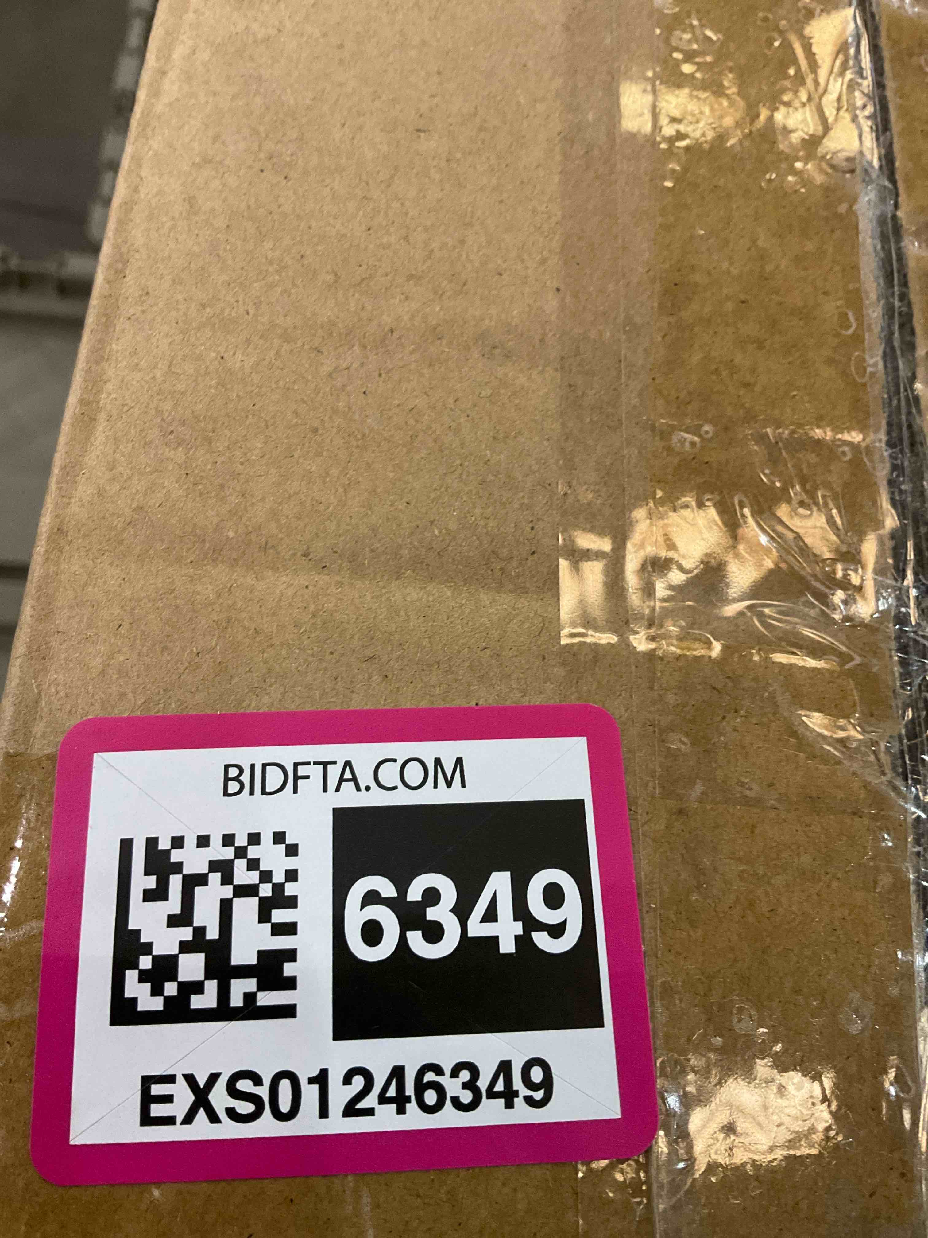 https://s3.amazonaws.com/lotting-images-prod/BargainHunt/EXS01246349_1710343432366.jpeg
