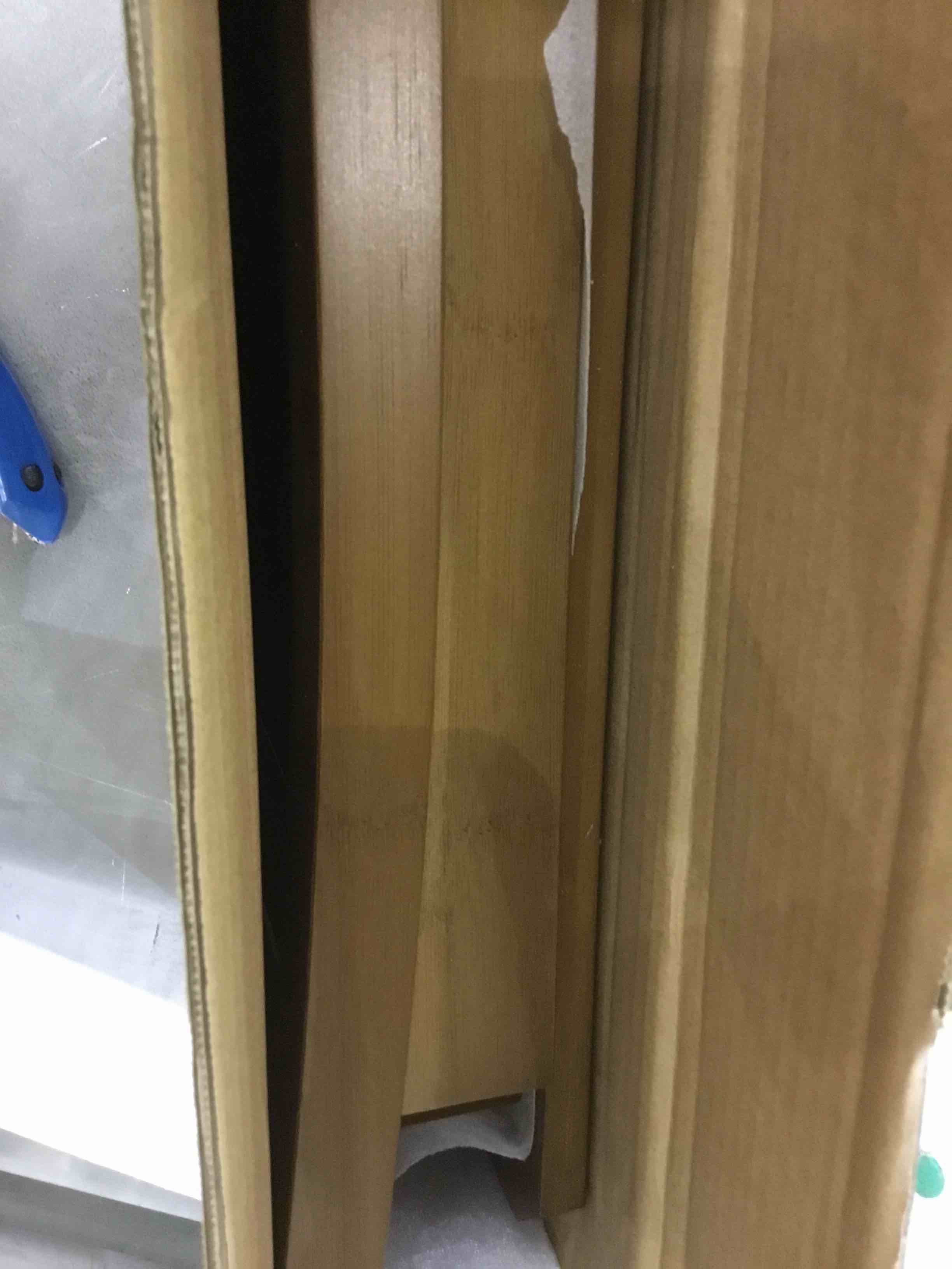 https://s3.amazonaws.com/lotting-images-prod/BargainHunt/EXS01246512_1710333004121.jpeg