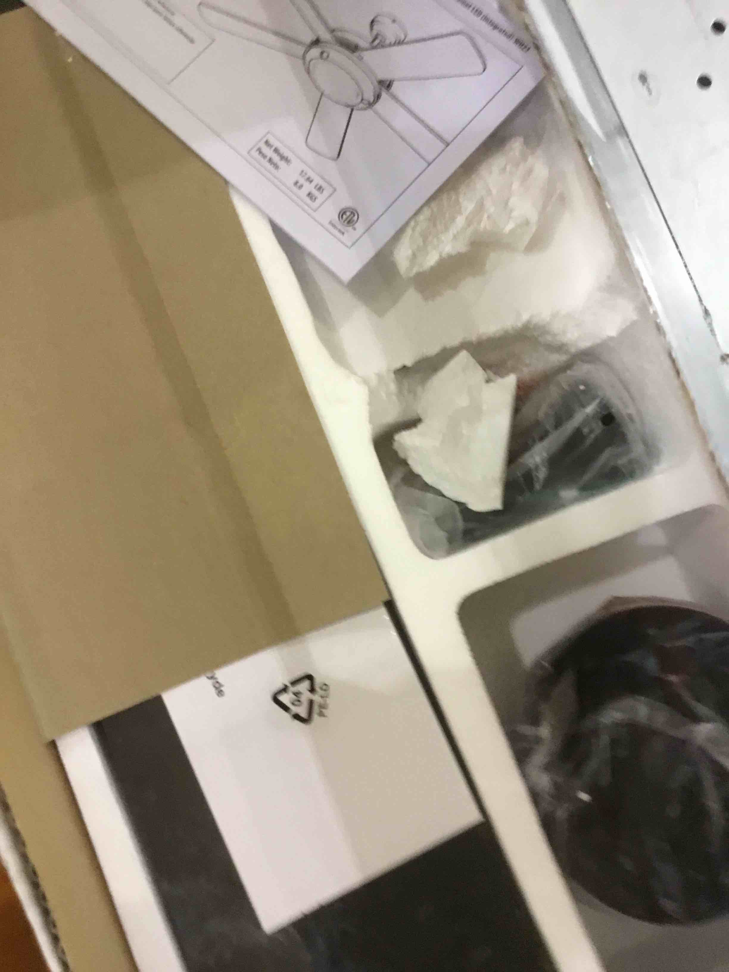 https://s3.amazonaws.com/lotting-images-prod/BargainHunt/EXS01246570_1710342313142.jpeg