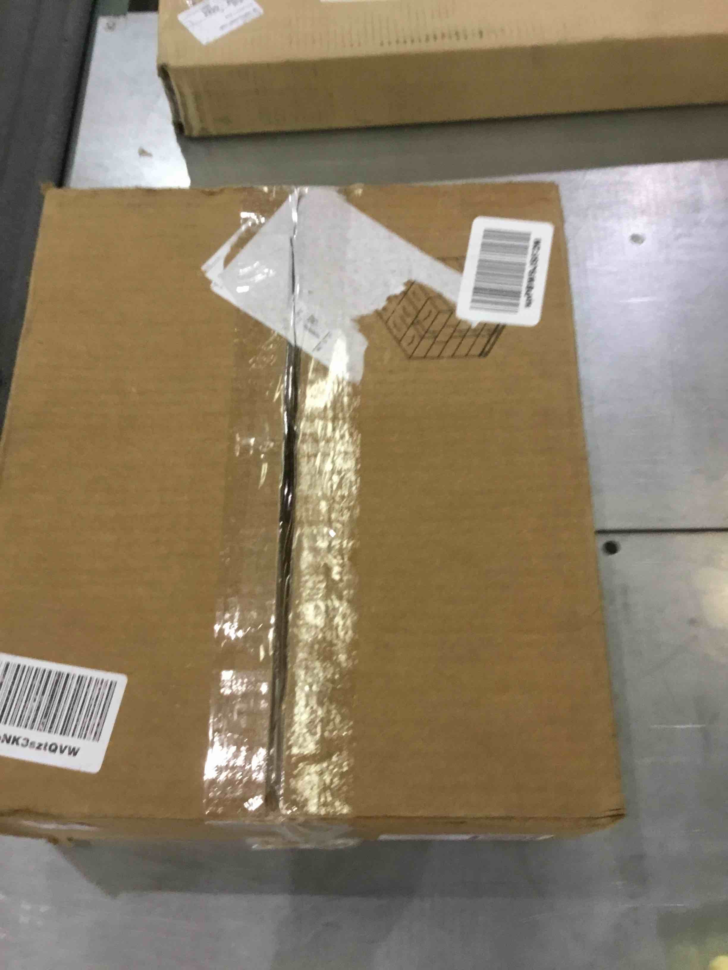 https://s3.amazonaws.com/lotting-images-prod/BargainHunt/EXS01246613_1710350508392.jpeg