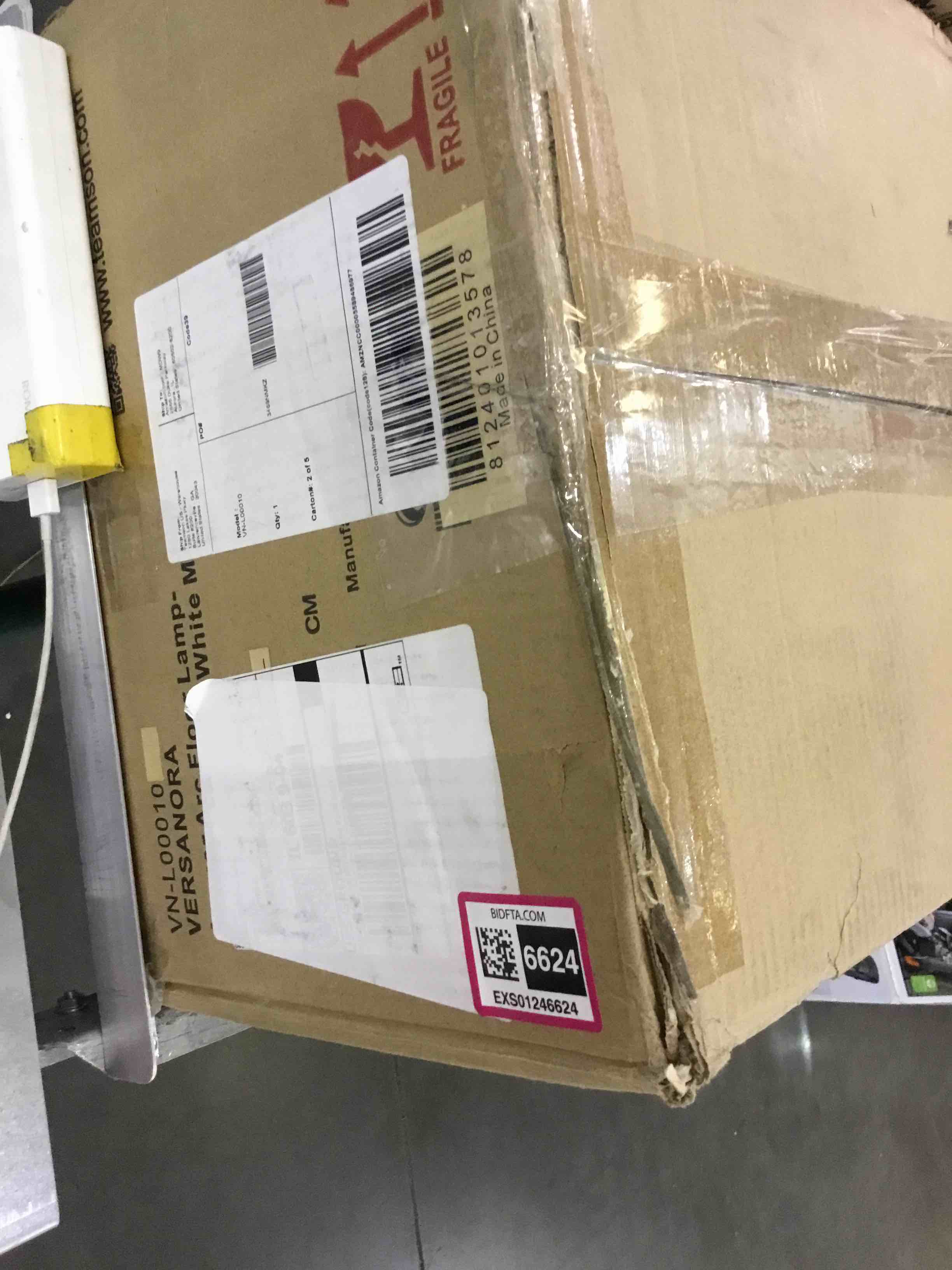 https://s3.amazonaws.com/lotting-images-prod/BargainHunt/EXS01246624_1710352070940.jpeg