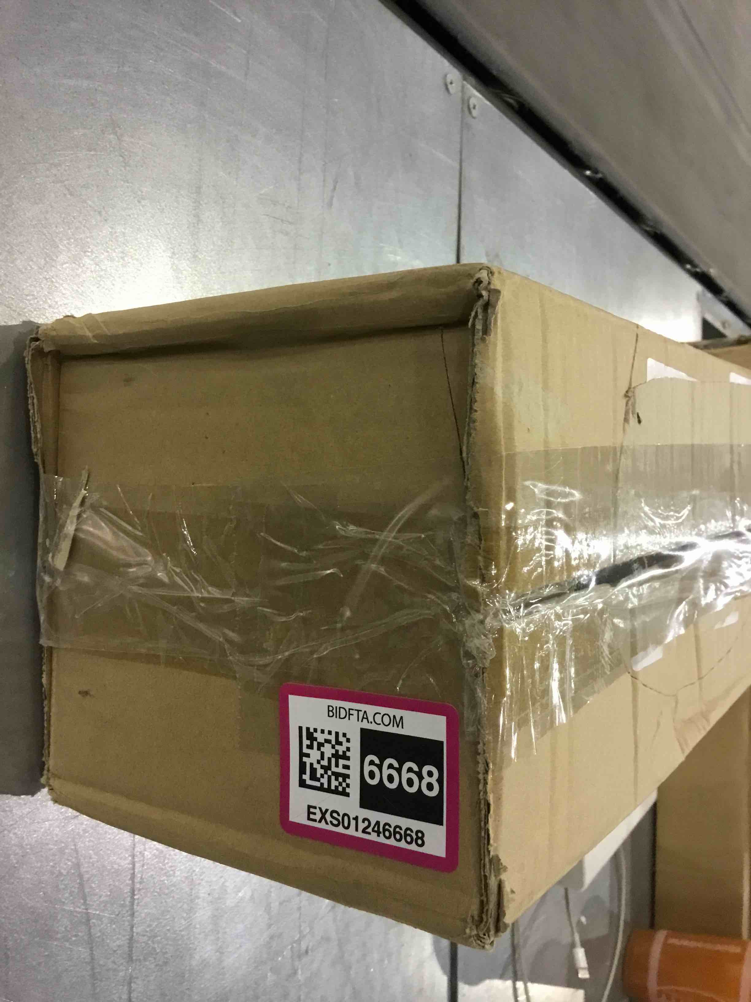 https://s3.amazonaws.com/lotting-images-prod/BargainHunt/EXS01246668_1710415746315.jpeg