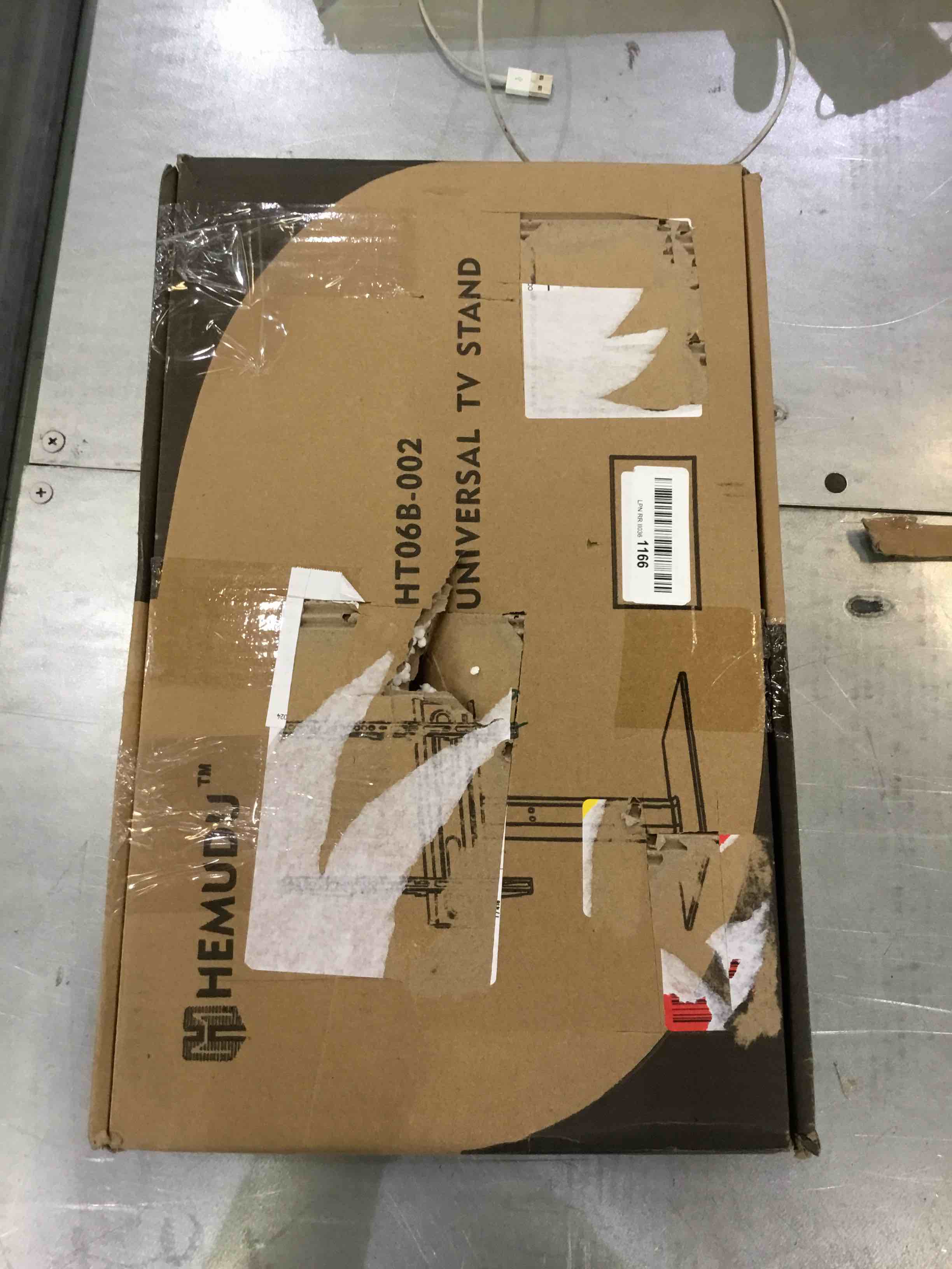 https://s3.amazonaws.com/lotting-images-prod/BargainHunt/EXS01246809_1710442136423.jpeg