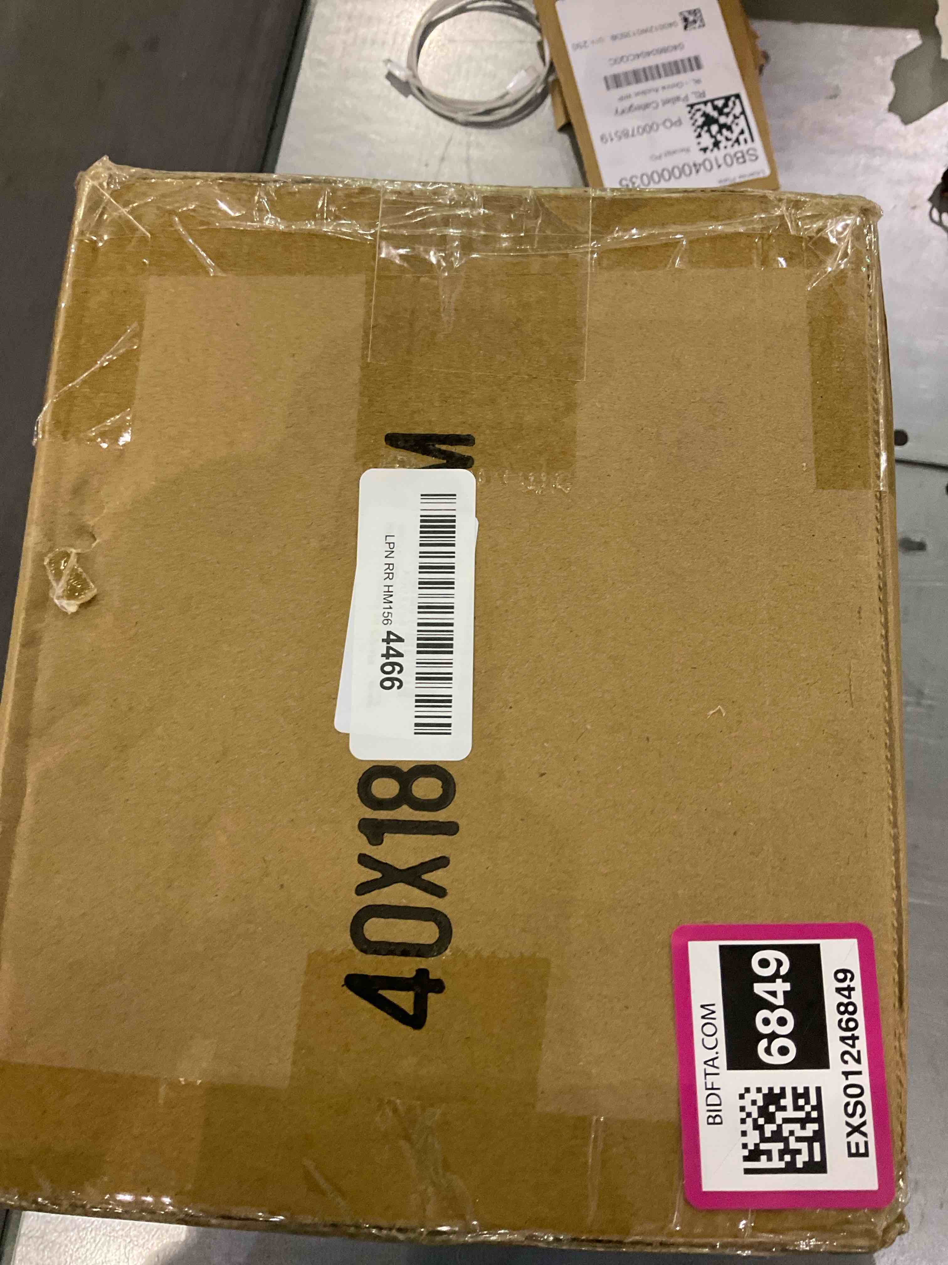 https://s3.amazonaws.com/lotting-images-prod/BargainHunt/EXS01246849_1710504241690.jpeg
