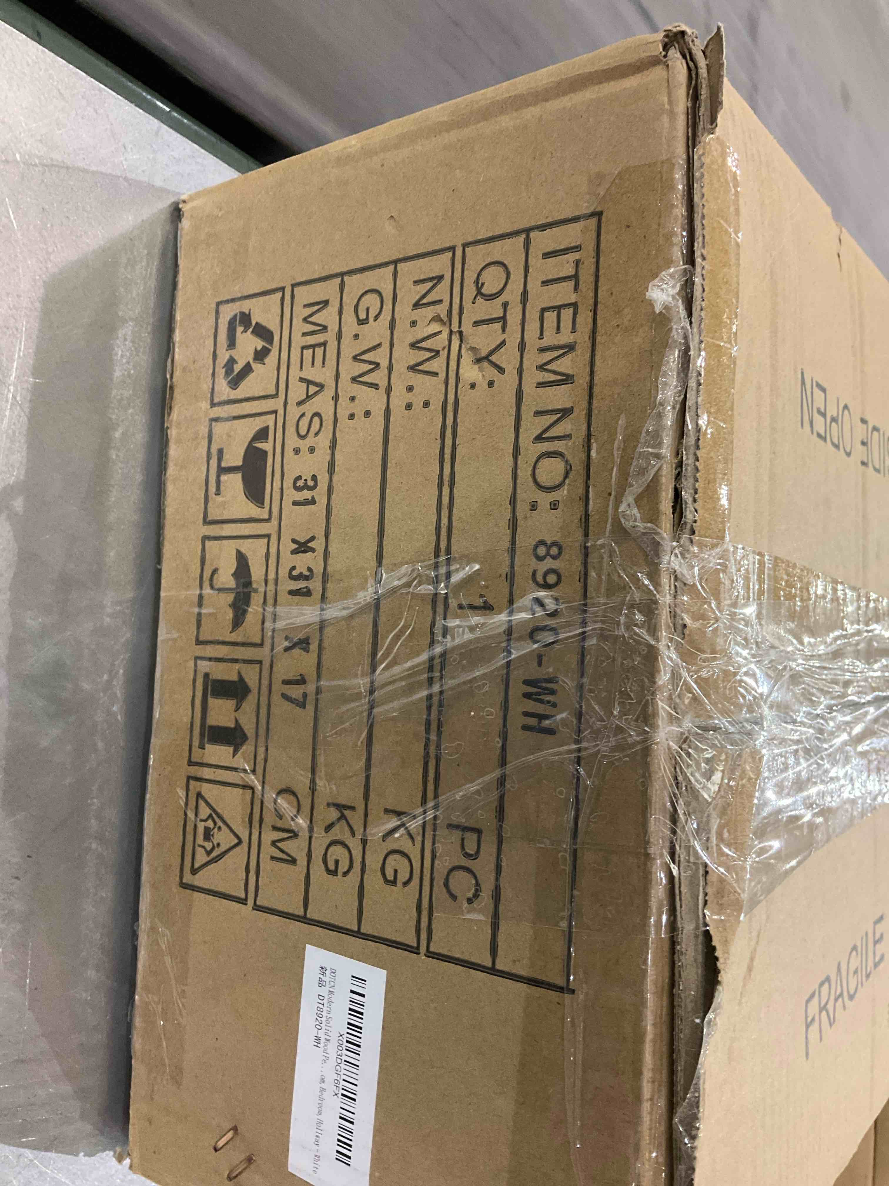 https://s3.amazonaws.com/lotting-images-prod/BargainHunt/EXS01246923_1710512522362.jpeg