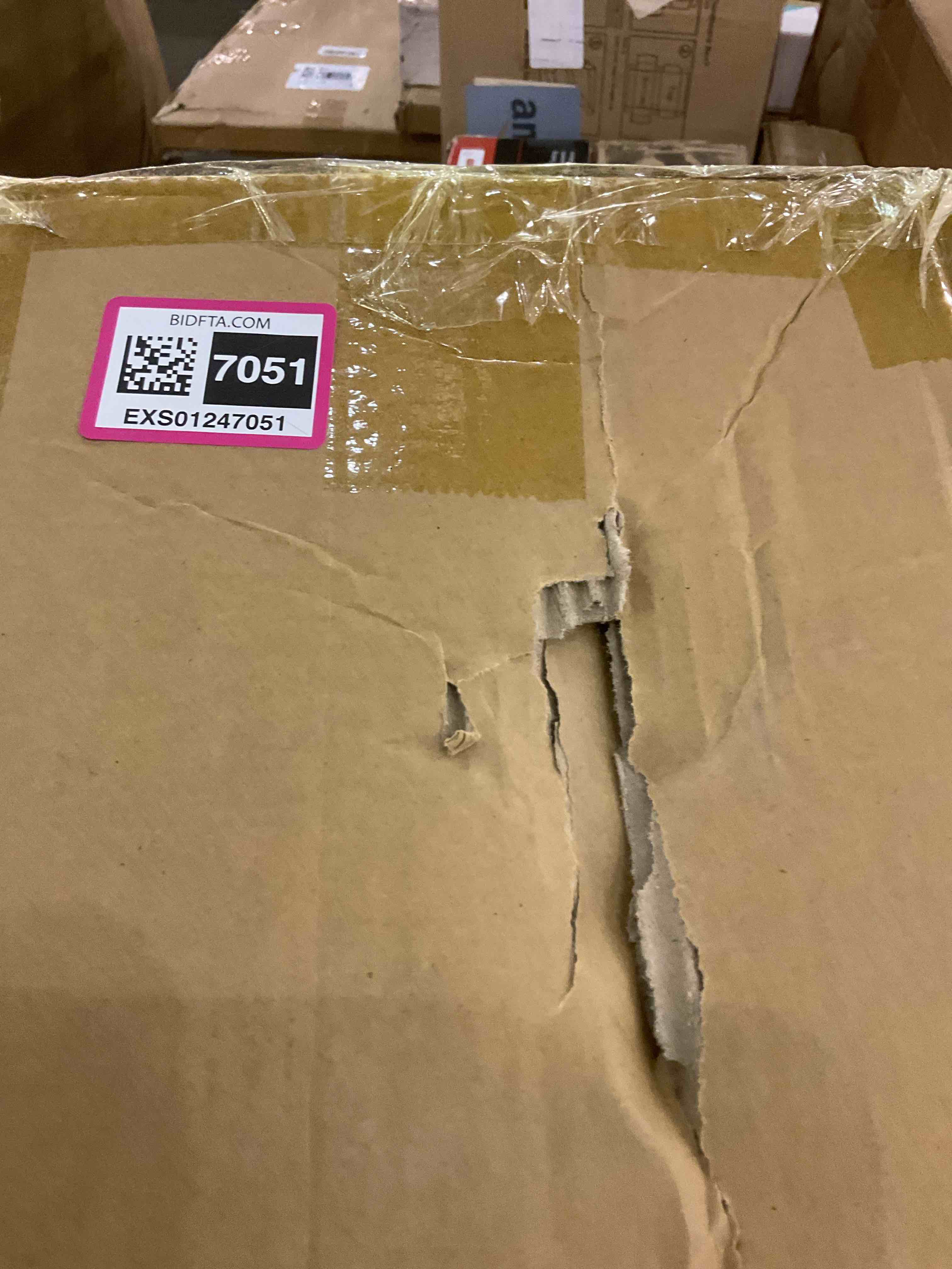 https://s3.amazonaws.com/lotting-images-prod/BargainHunt/EXS01247051_1713271781779.jpeg