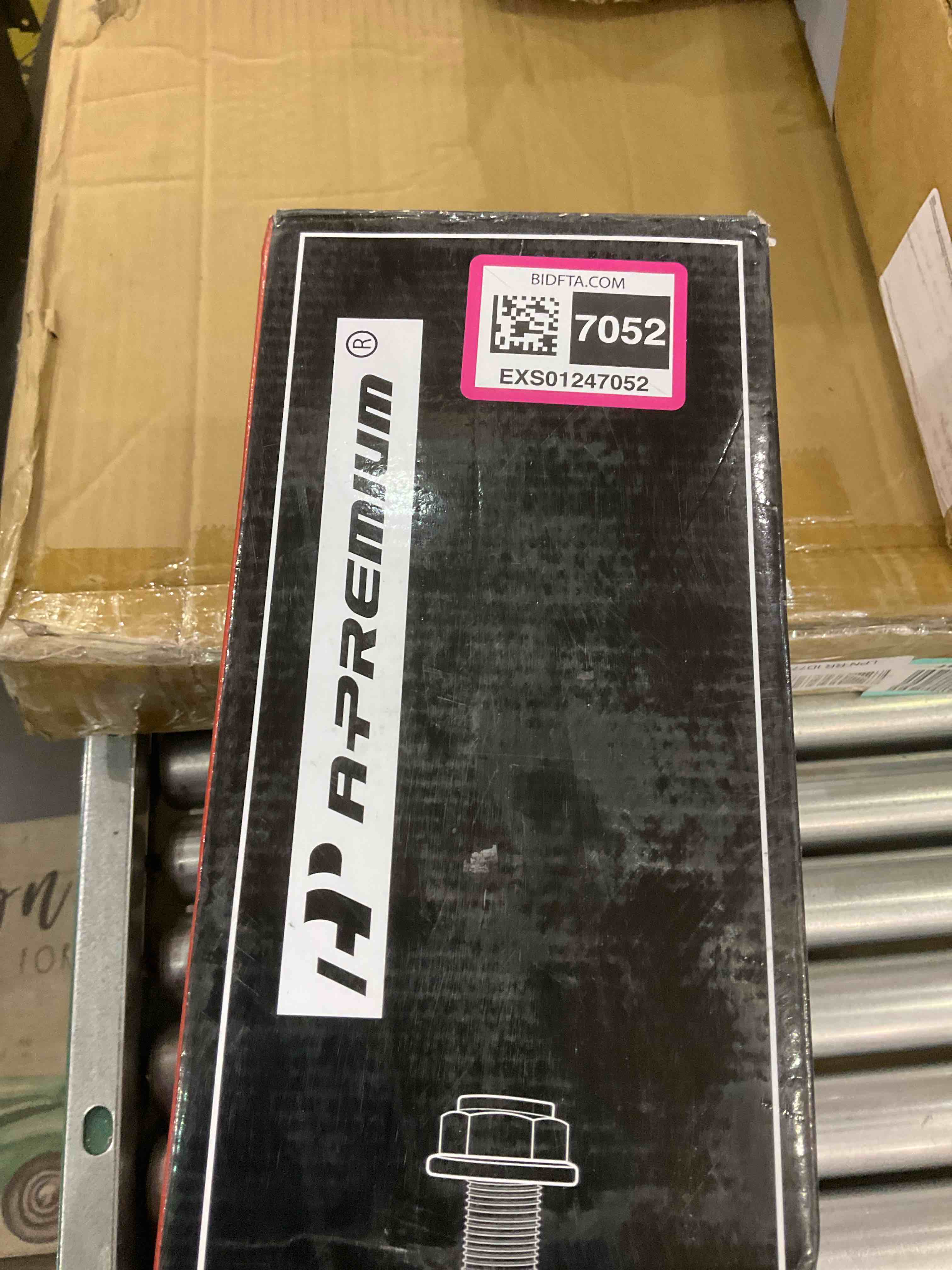 https://s3.amazonaws.com/lotting-images-prod/BargainHunt/EXS01247052_1713271964380.jpeg