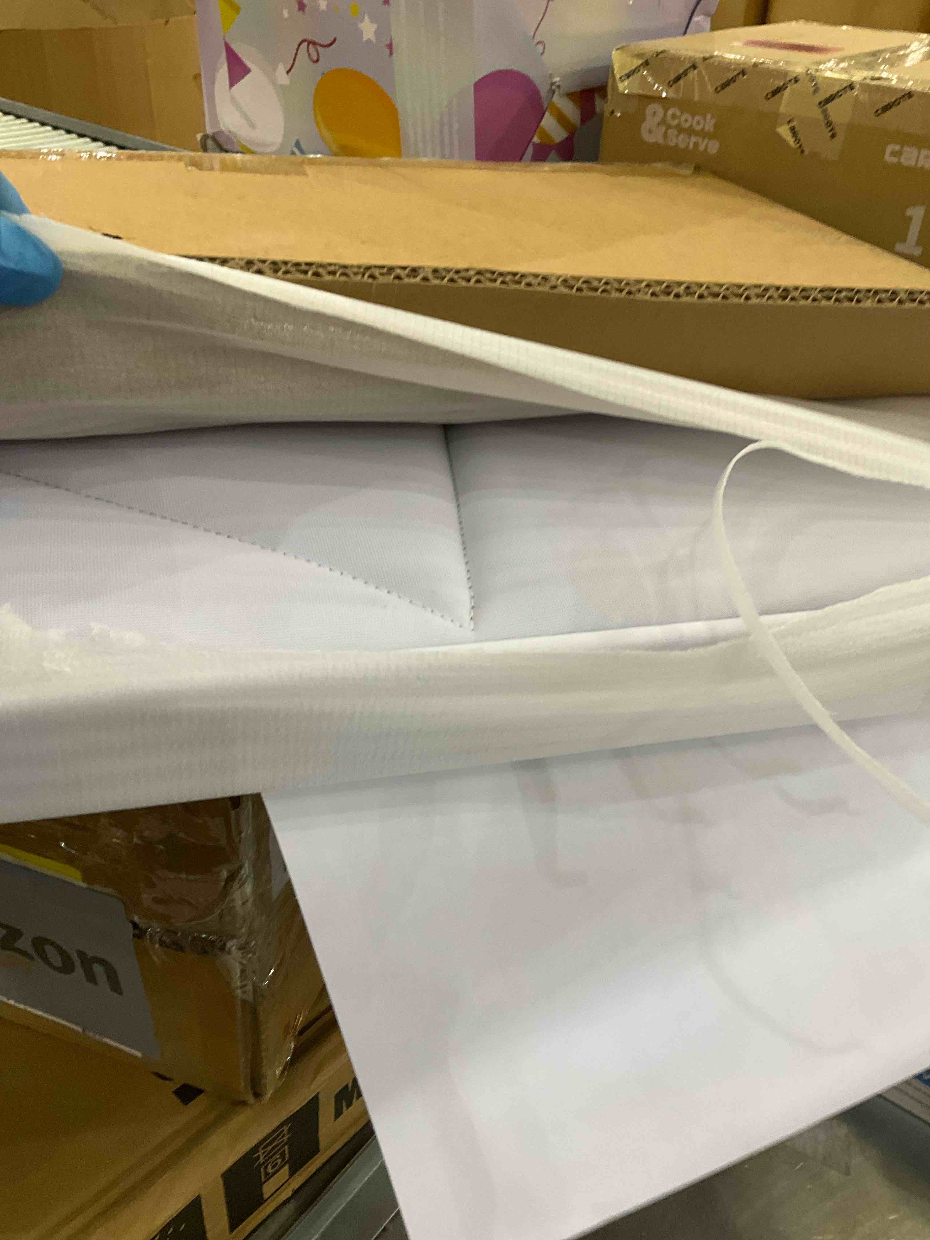 https://s3.amazonaws.com/lotting-images-prod/BargainHunt/EXS01247129_1713289474153.jpeg
