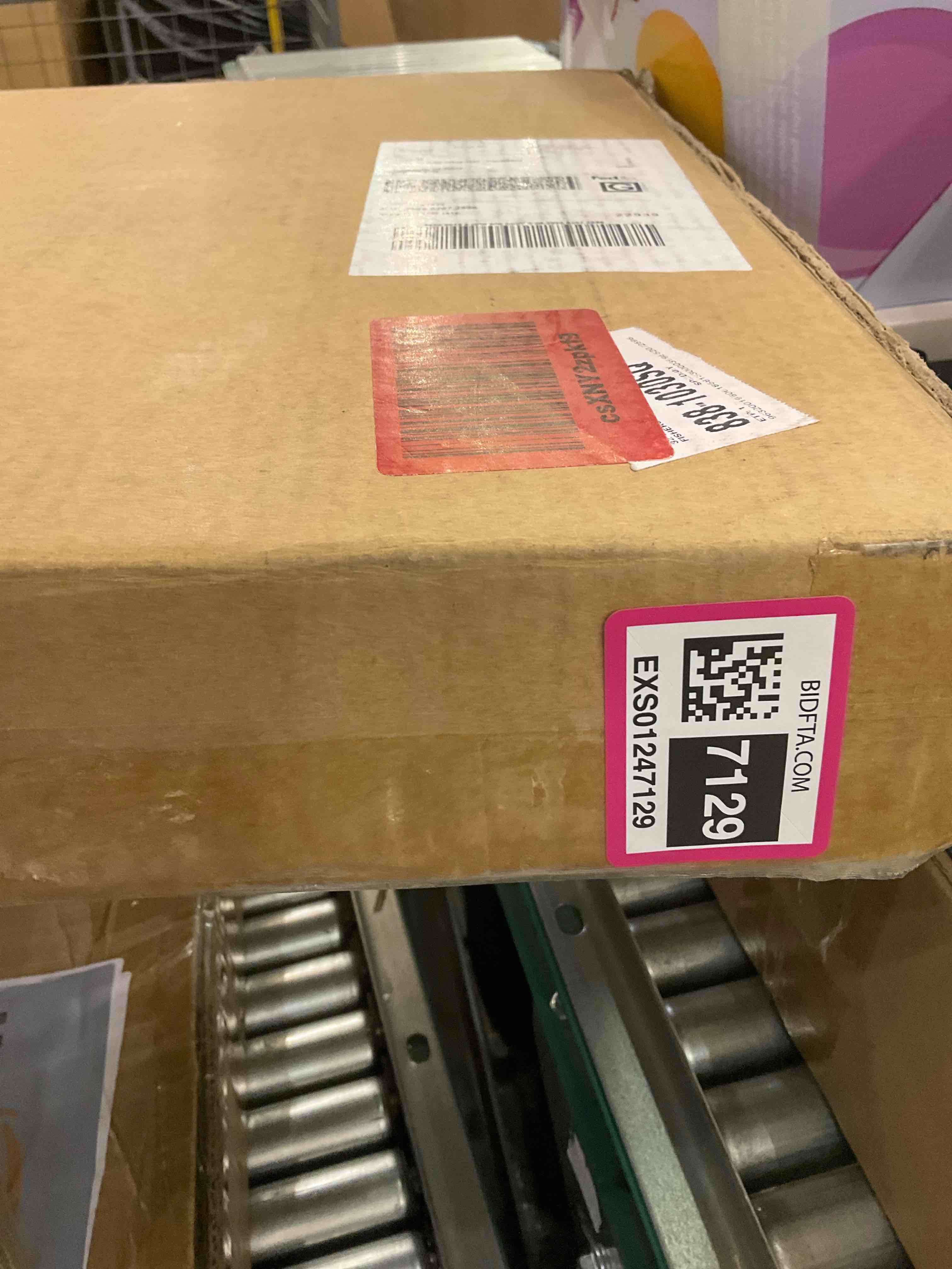 https://s3.amazonaws.com/lotting-images-prod/BargainHunt/EXS01247129_1713289559502.jpeg