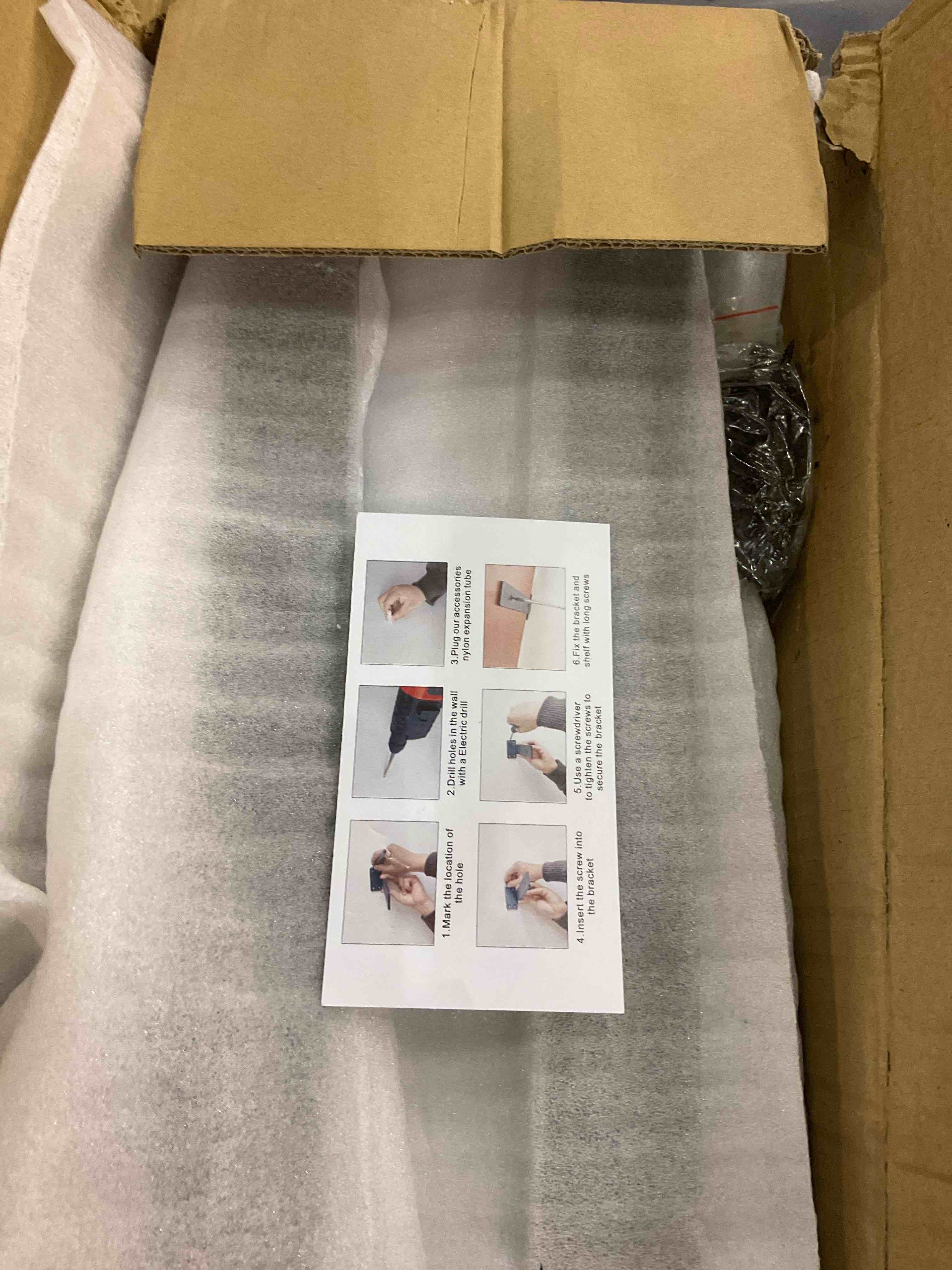 https://s3.amazonaws.com/lotting-images-prod/BargainHunt/EXS01247202_1713357483497.jpeg