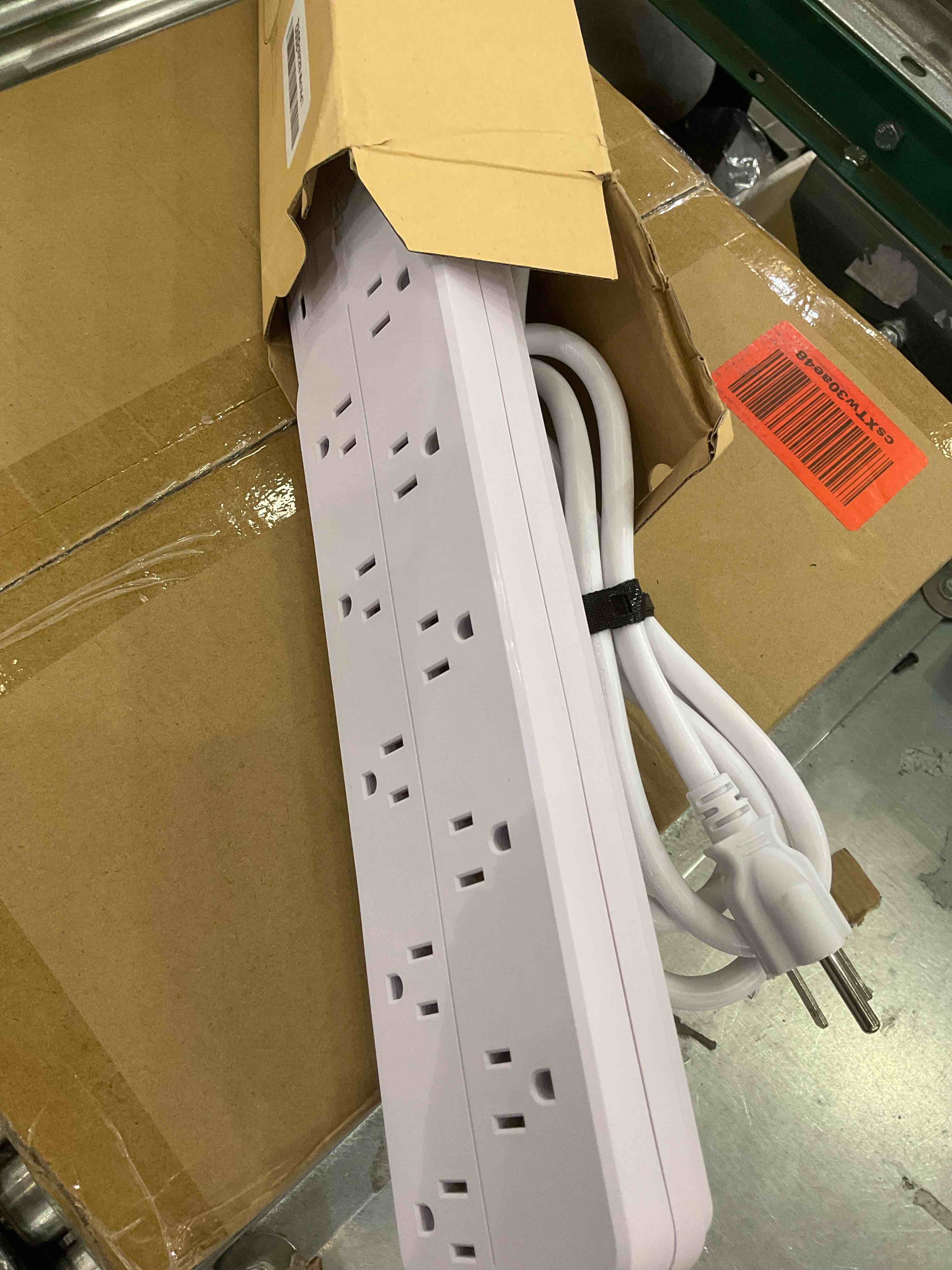 https://s3.amazonaws.com/lotting-images-prod/BargainHunt/EXS01247339_1713376114247.jpeg
