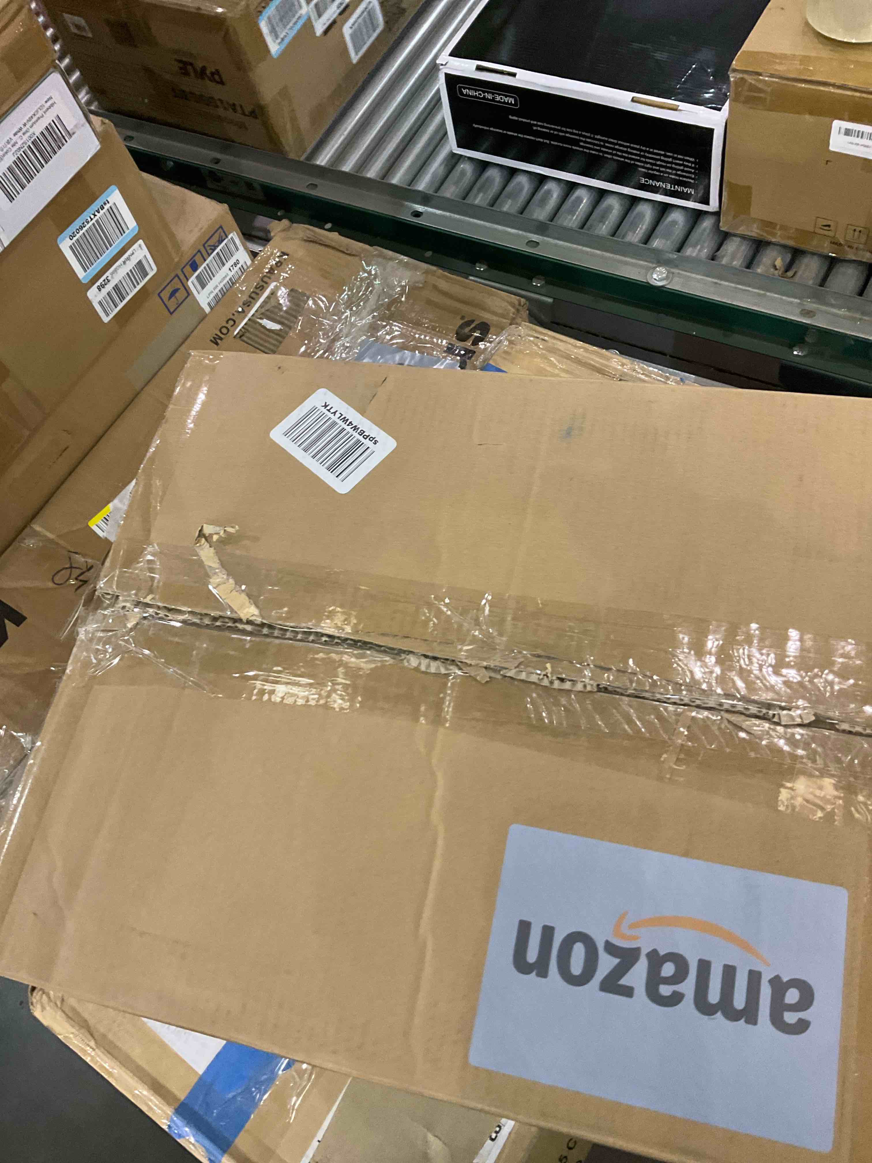 https://s3.amazonaws.com/lotting-images-prod/BargainHunt/EXS01247510_1709559376498.jpeg