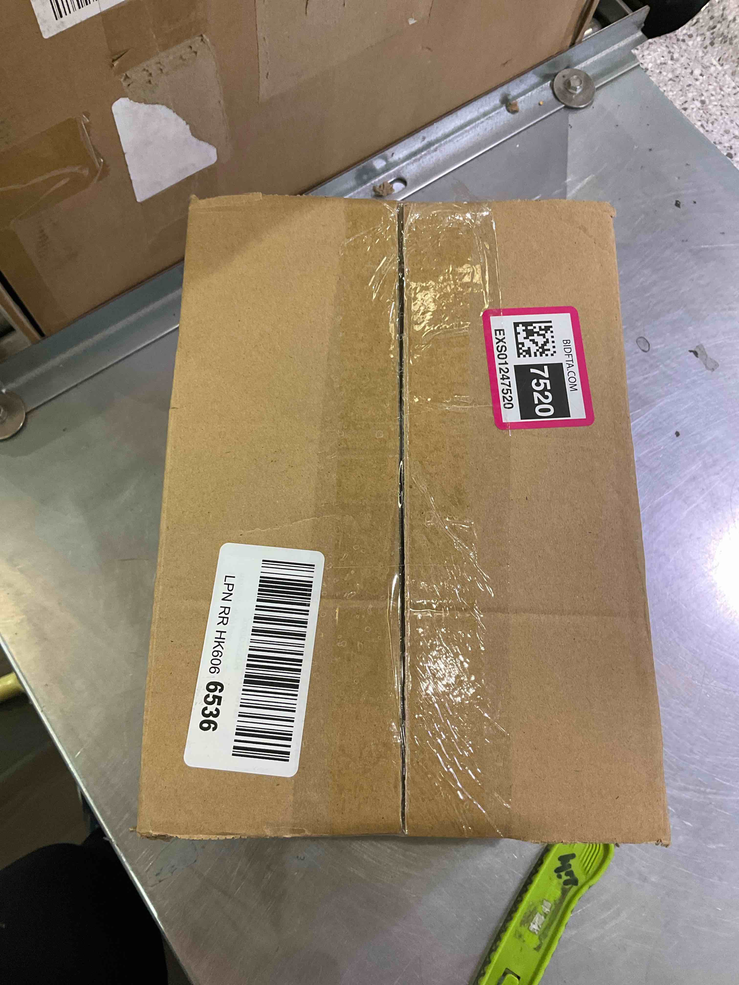 https://s3.amazonaws.com/lotting-images-prod/BargainHunt/EXS01247520_1709563556228.jpeg