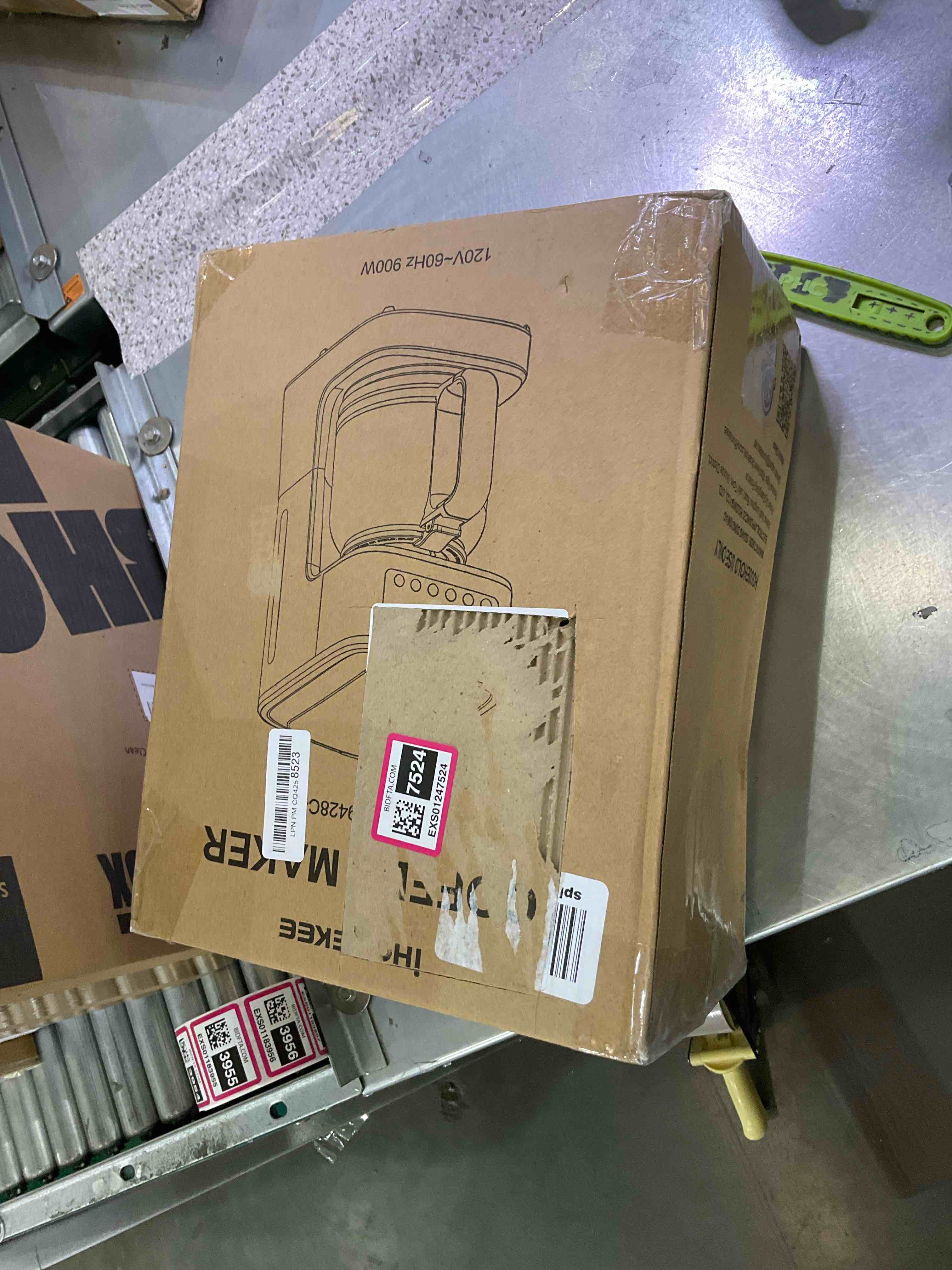 https://s3.amazonaws.com/lotting-images-prod/BargainHunt/EXS01247524_1709564225628.jpeg