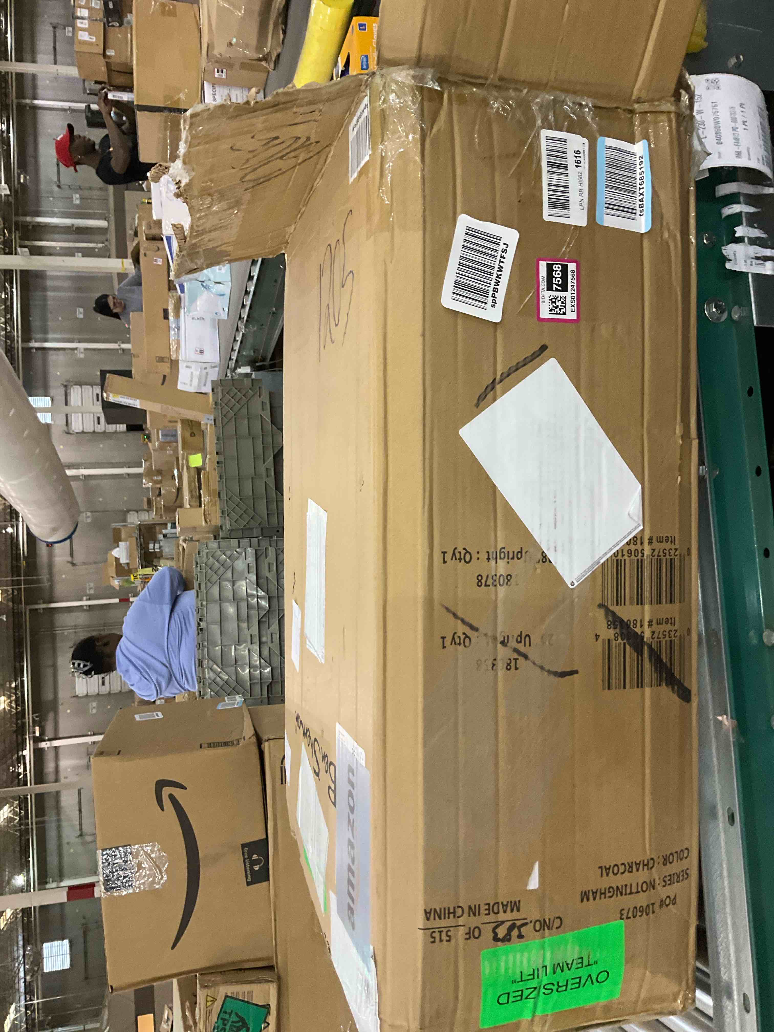 https://s3.amazonaws.com/lotting-images-prod/BargainHunt/EXS01247568_1709576615906.jpeg