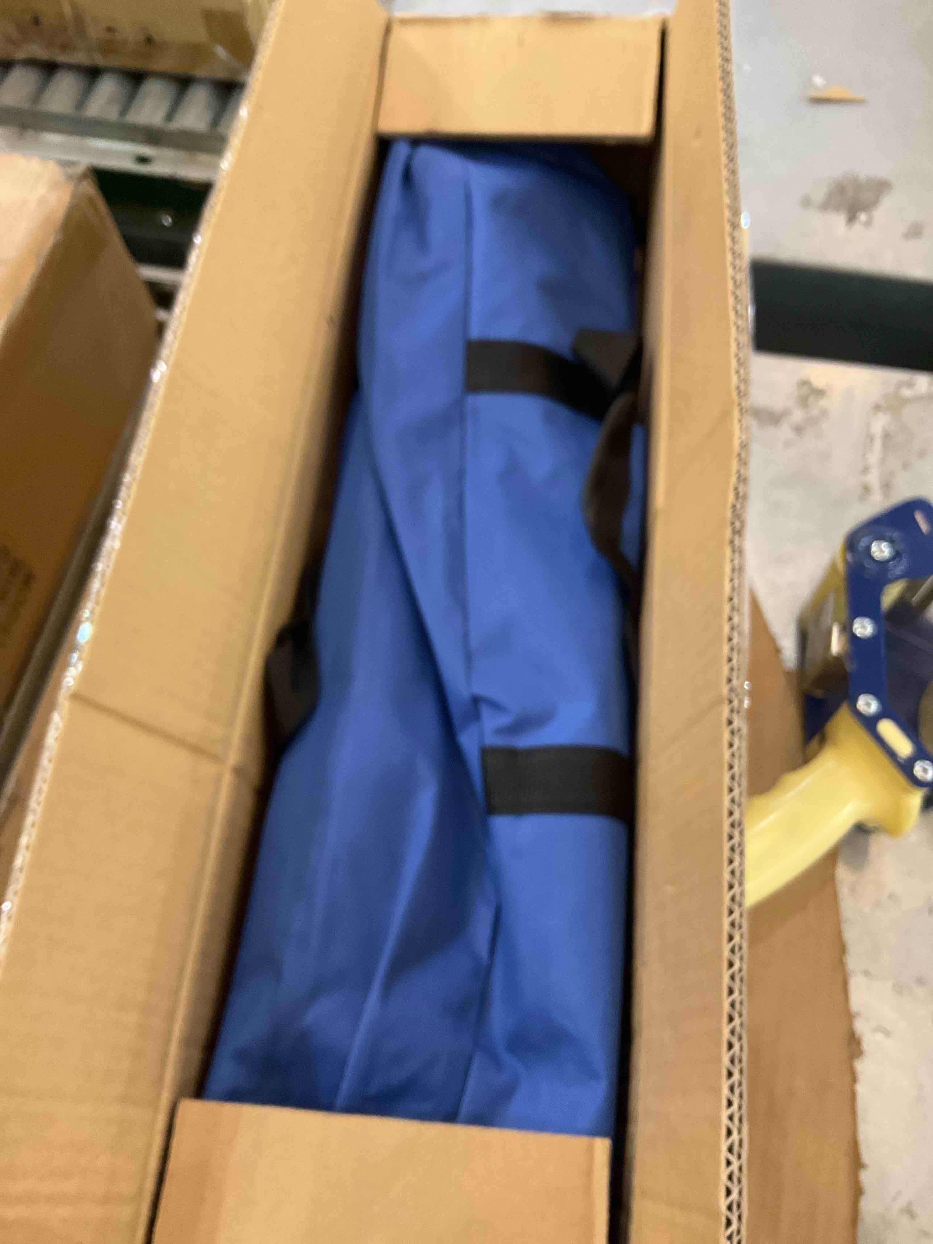 VEVOR Intravenous Practice Arm Kit Made of PVC, Latex Material Phlebotomy Arm with Infusion Stand, Practice Arm for Phlebotomy with a Storage Handbag, IV Practice Arm Kit for Venipuncture Practice