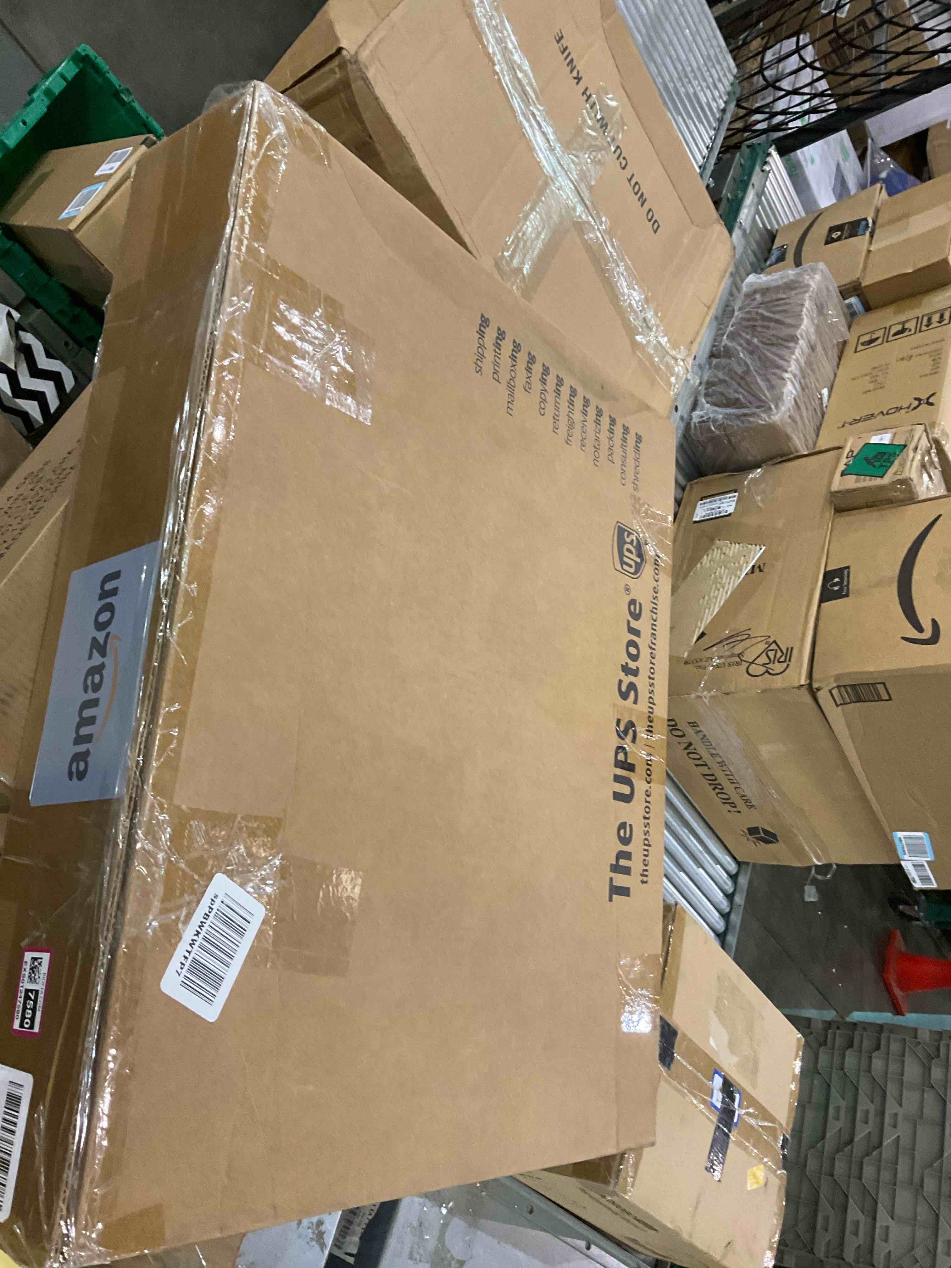 https://s3.amazonaws.com/lotting-images-prod/BargainHunt/EXS01247580_1709580428125.jpeg