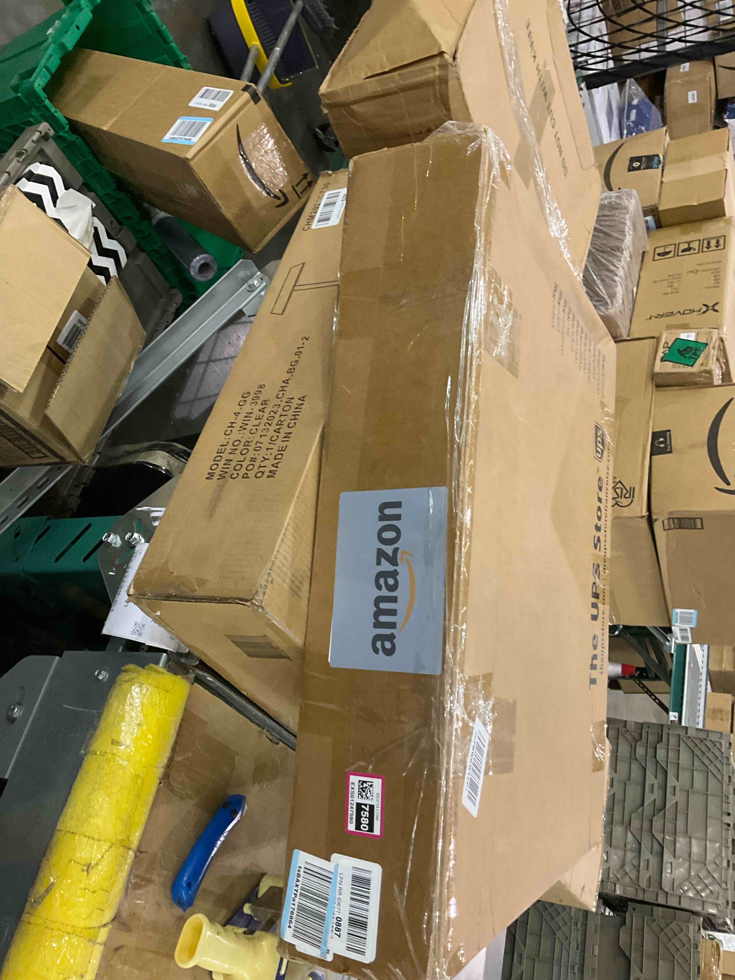 https://s3.amazonaws.com/lotting-images-prod/BargainHunt/EXS01247580_1709580433626.jpeg