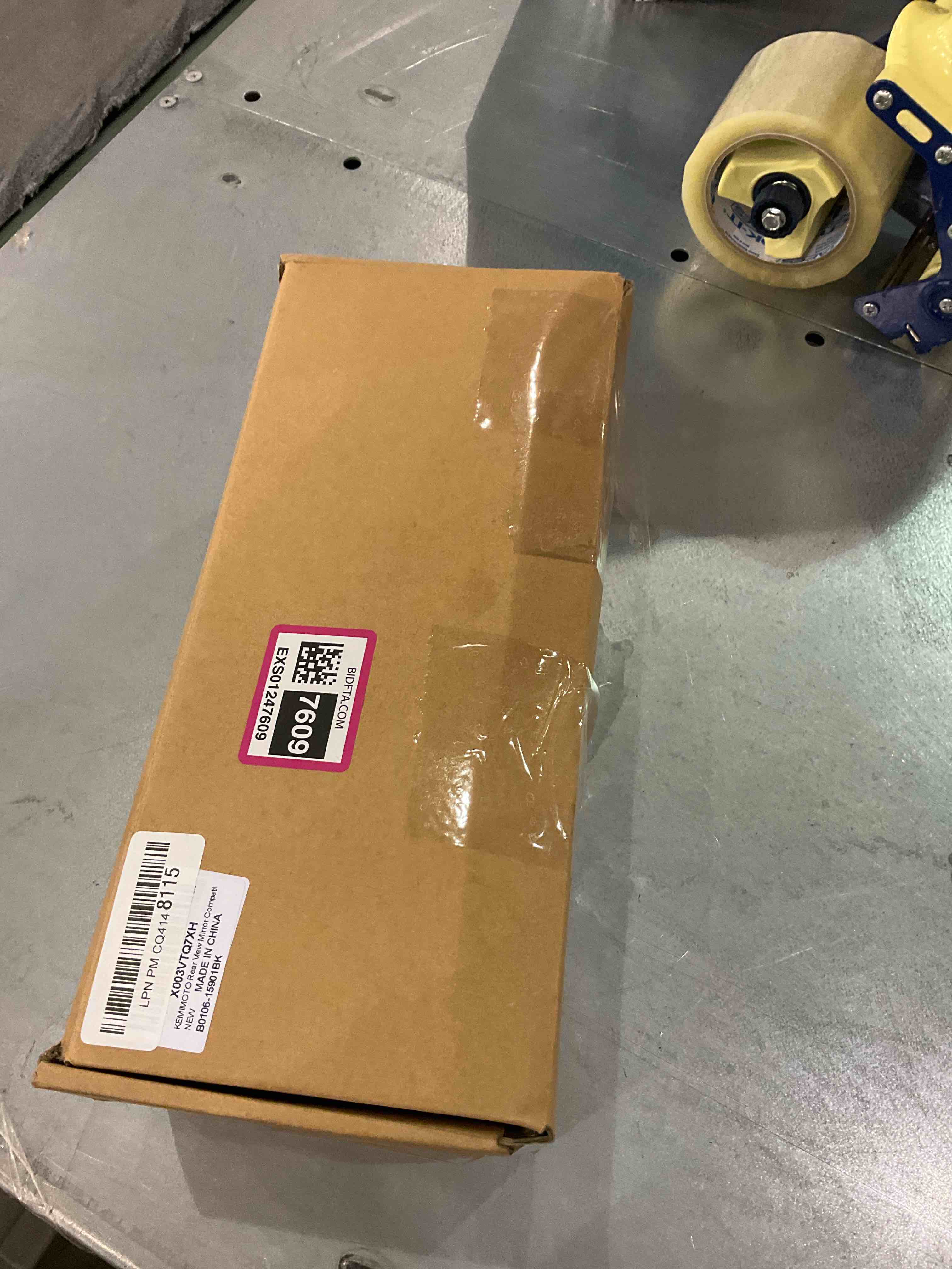 https://s3.amazonaws.com/lotting-images-prod/BargainHunt/EXS01247609_1709813576499.jpeg