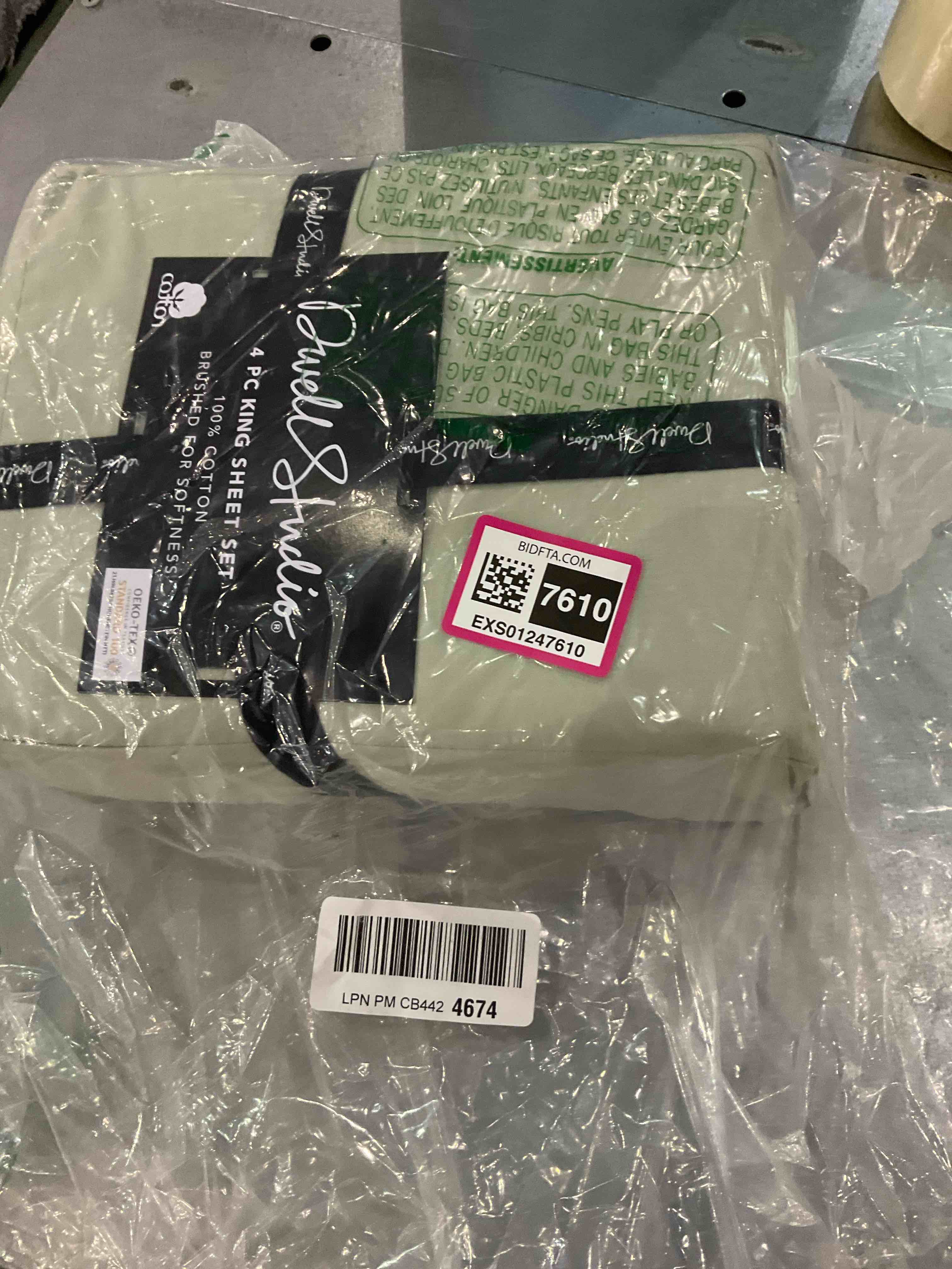 https://s3.amazonaws.com/lotting-images-prod/BargainHunt/EXS01247610_1709813617644.jpeg