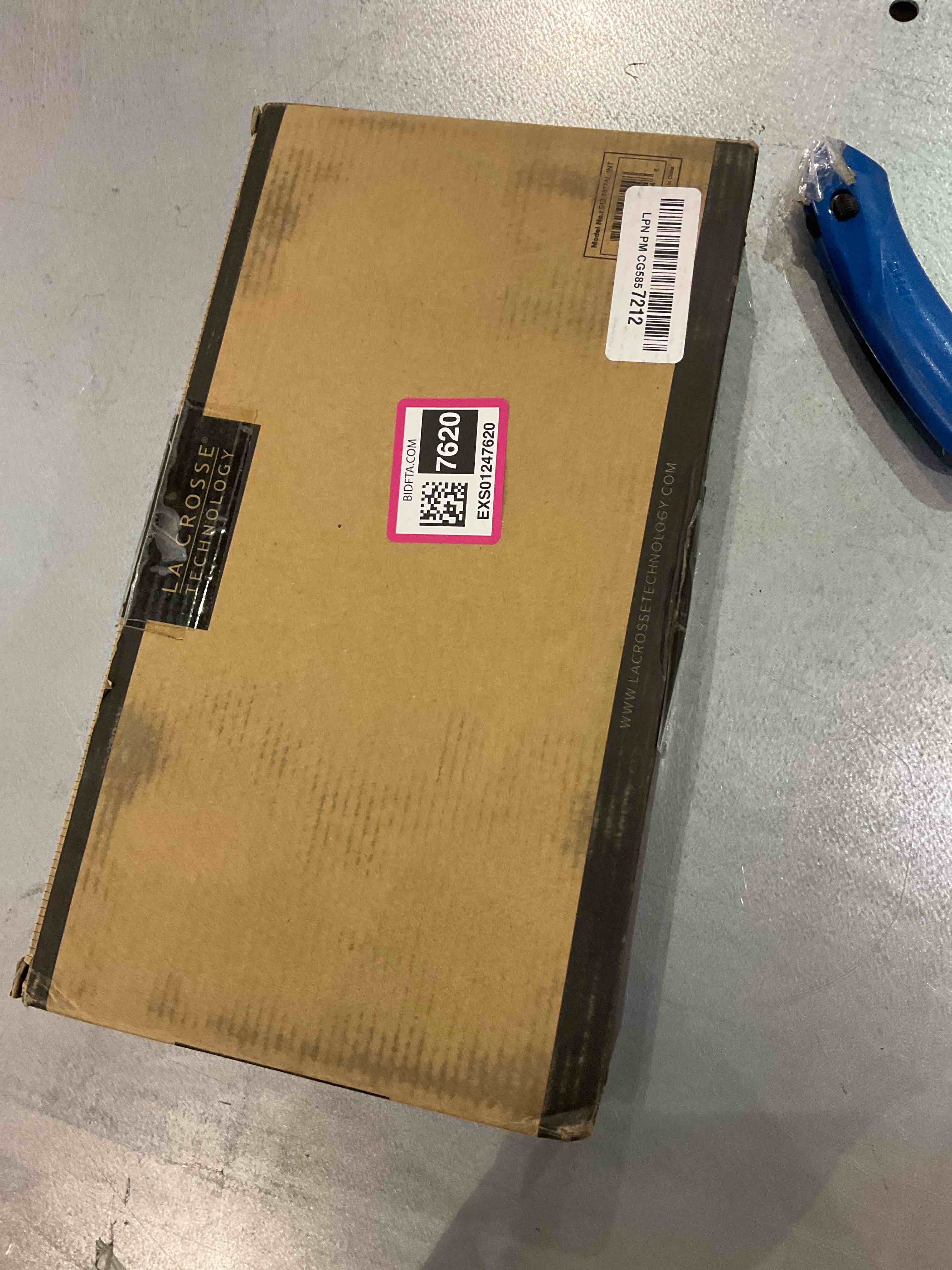 https://s3.amazonaws.com/lotting-images-prod/BargainHunt/EXS01247620_1709814952113.jpeg
