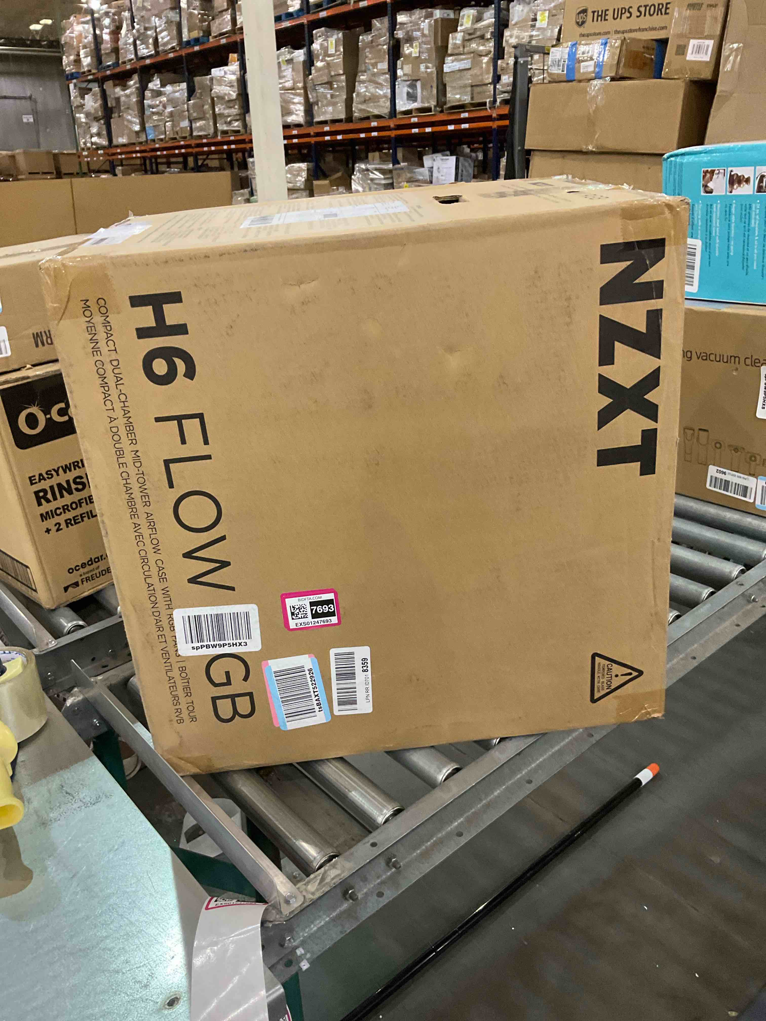https://s3.amazonaws.com/lotting-images-prod/BargainHunt/EXS01247693_1709827060268.jpeg