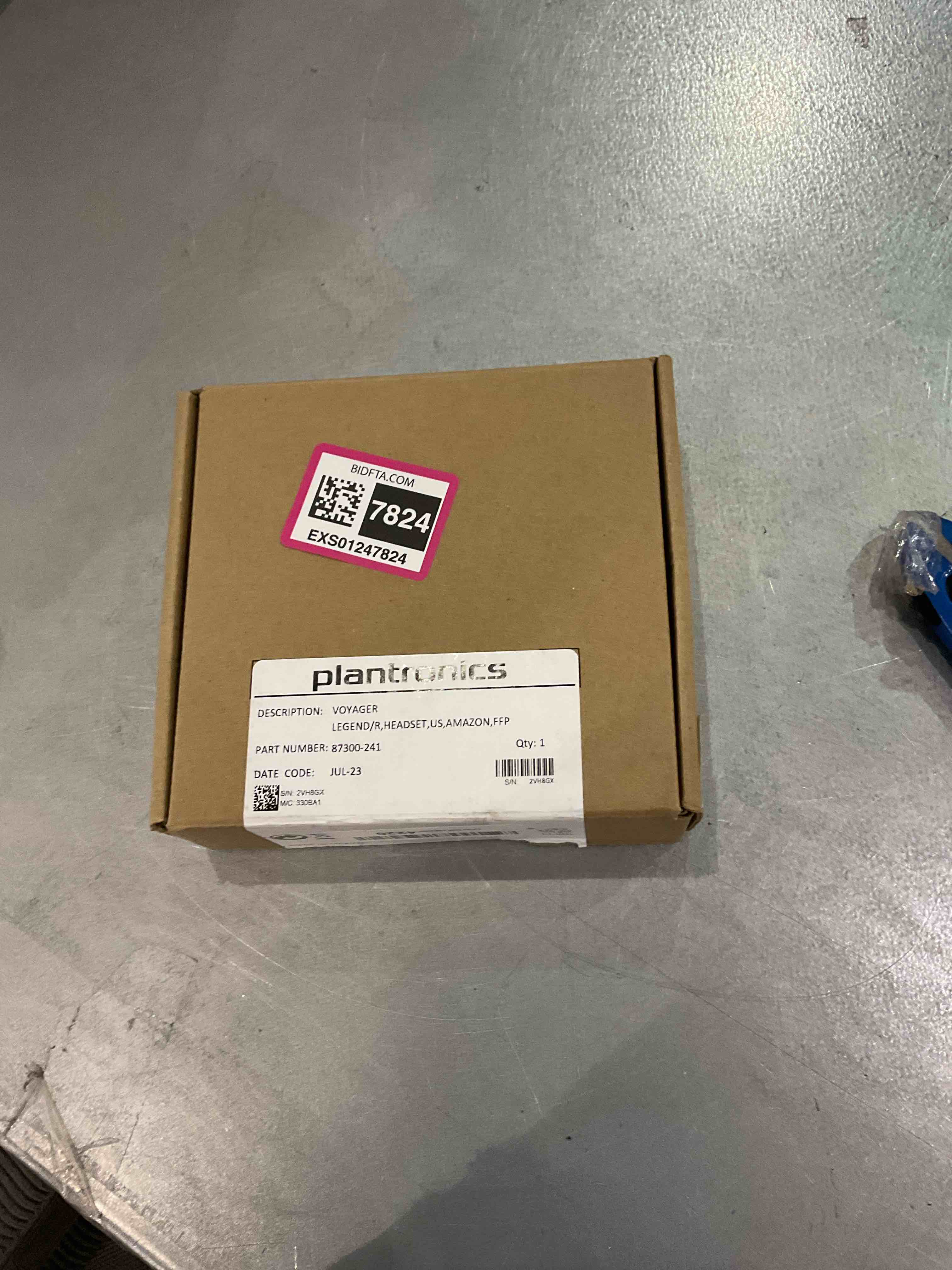 https://s3.amazonaws.com/lotting-images-prod/BargainHunt/EXS01247824_1709910920299.jpeg