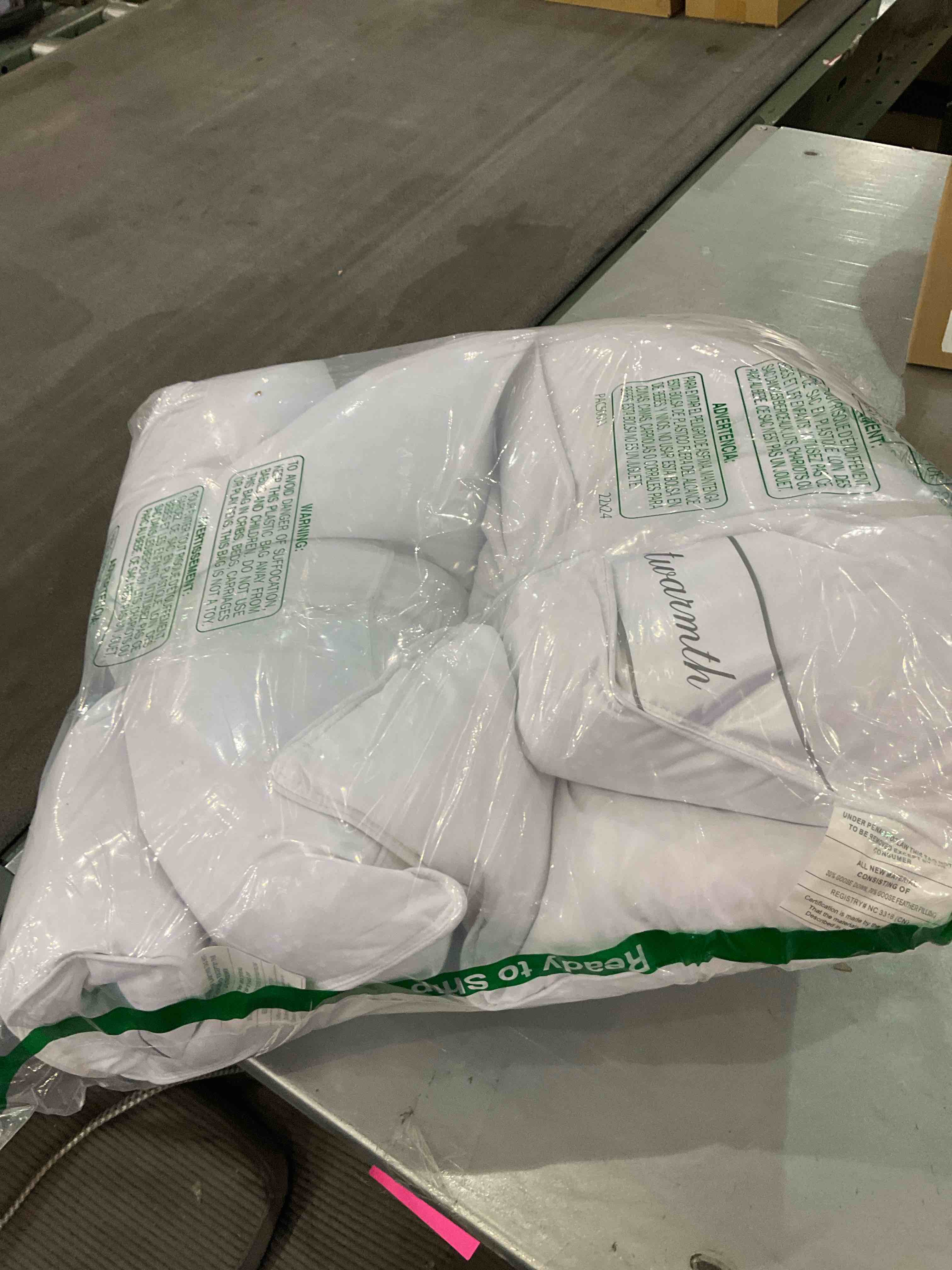 https://s3.amazonaws.com/lotting-images-prod/BargainHunt/EXS01247979_1710165774770.jpeg