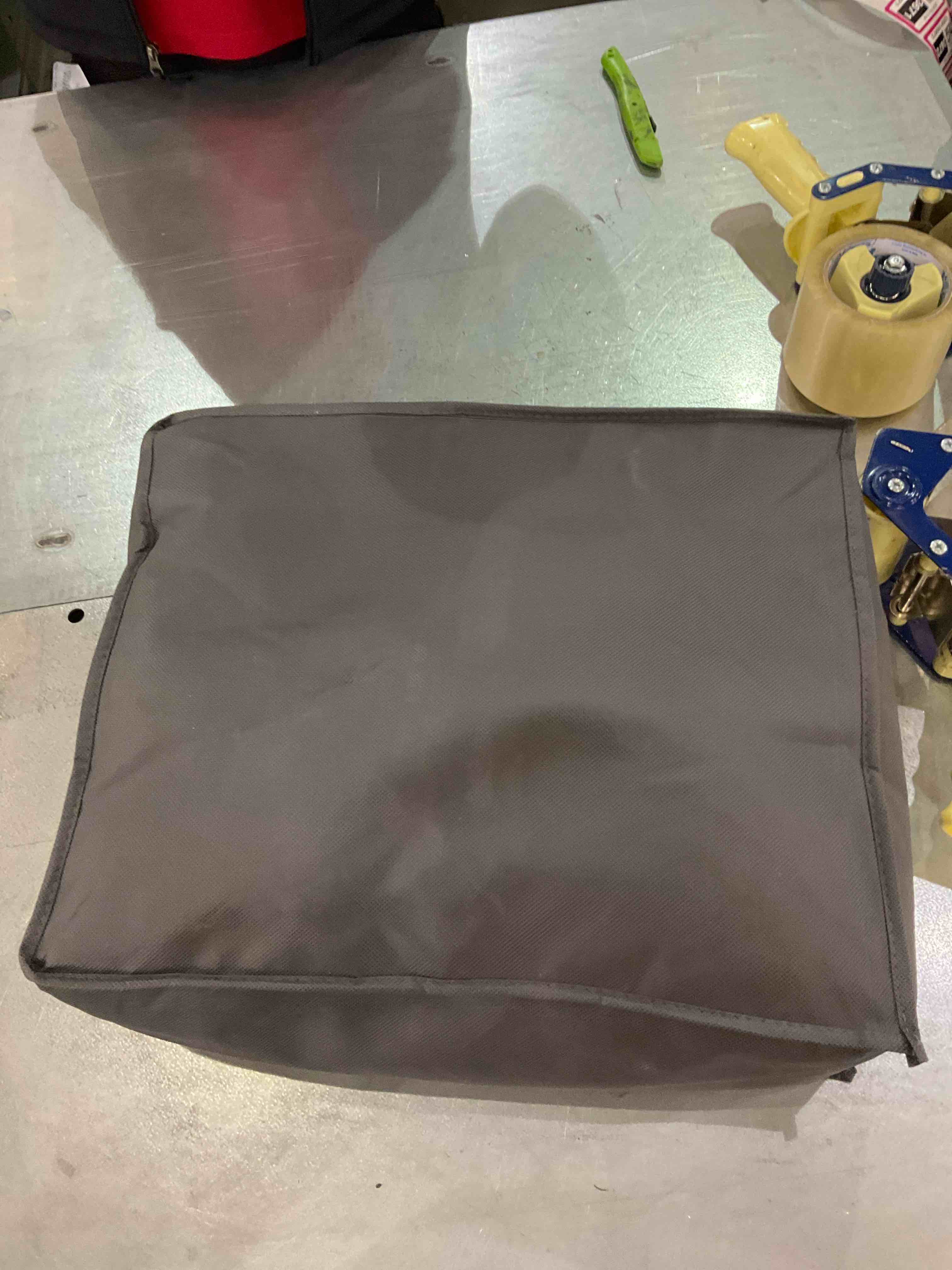 https://s3.amazonaws.com/lotting-images-prod/BargainHunt/EXS01247983_1710166014061.jpeg