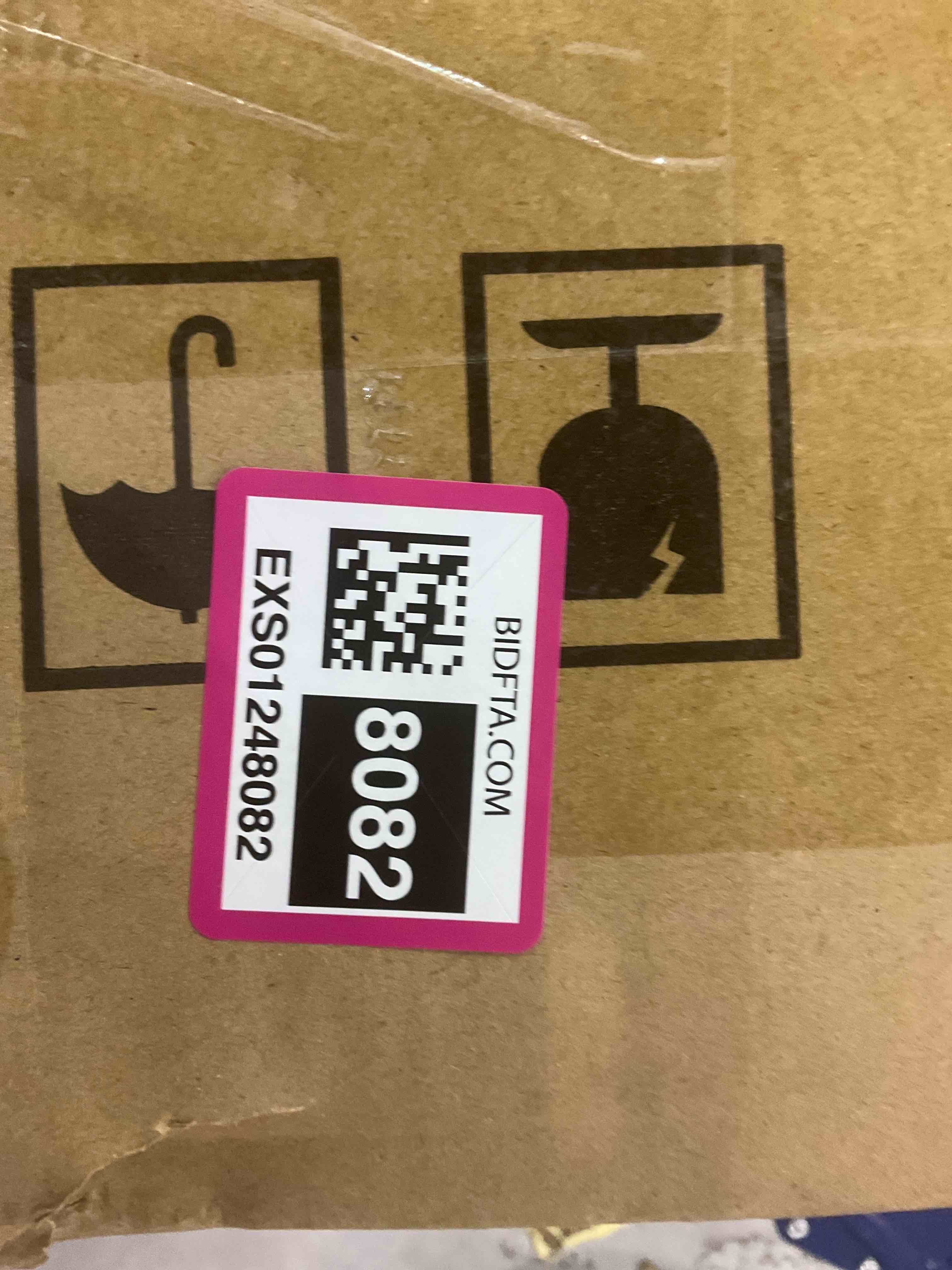 https://s3.amazonaws.com/lotting-images-prod/BargainHunt/EXS01248082_1709728439008.jpeg